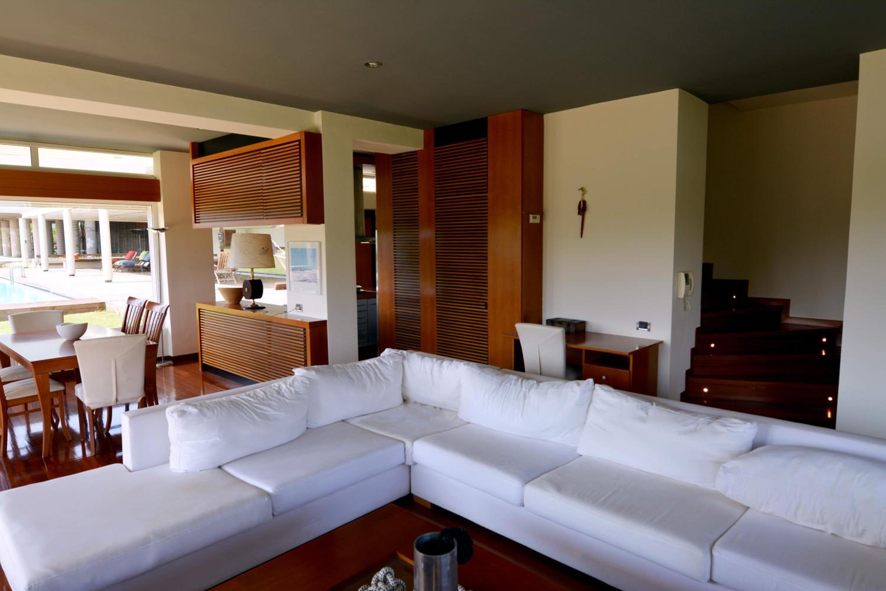 Villa Temptation