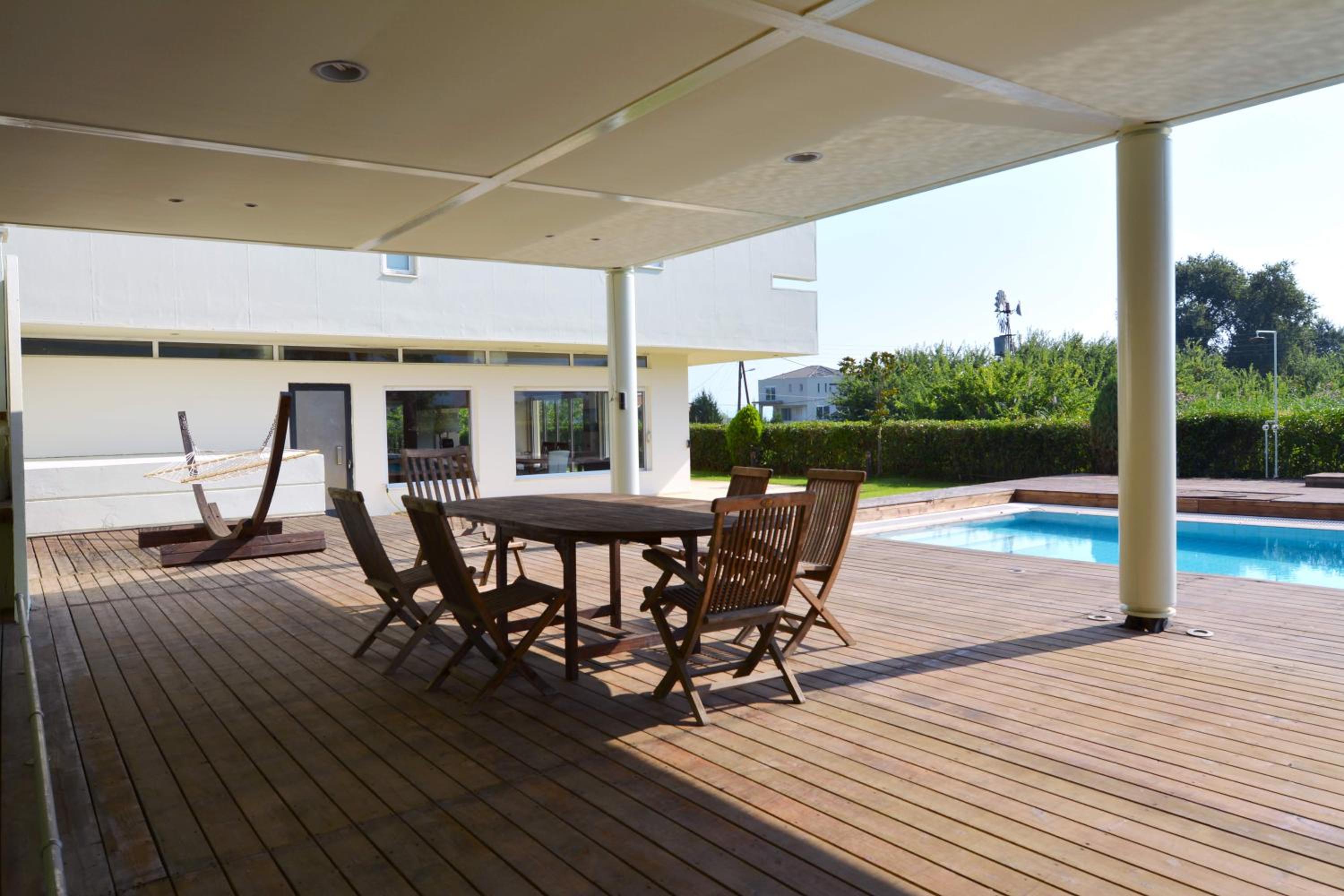 Villa Temptation