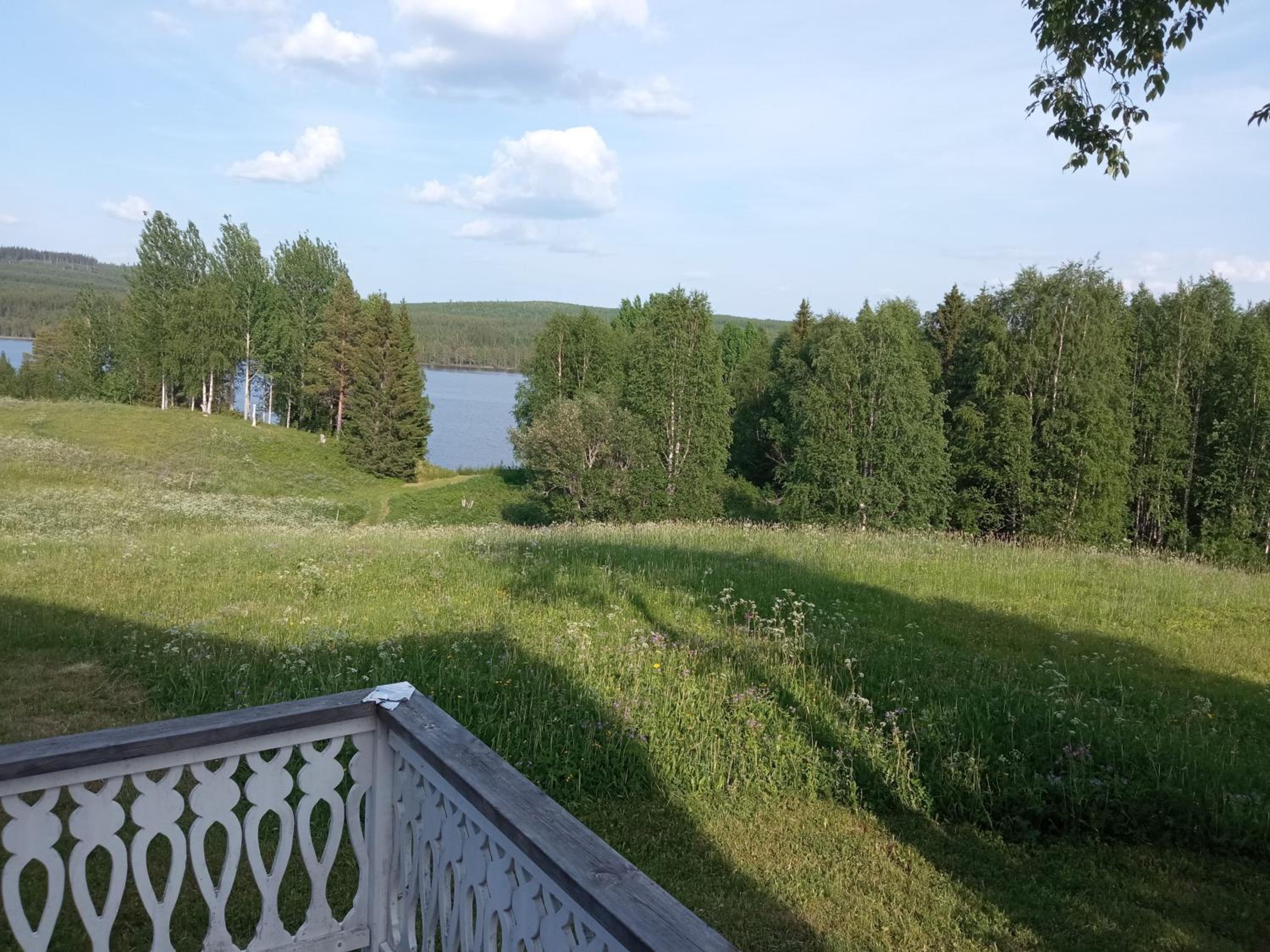 Swedish Paradise Garden & Lake Retreat