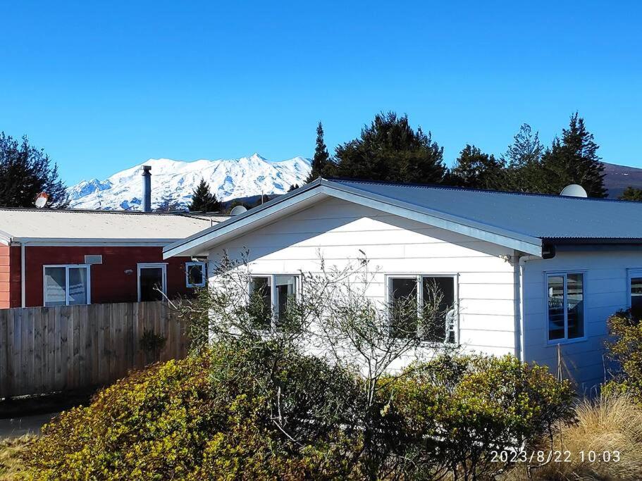 Macks Alpine Chalet And Spa Pool