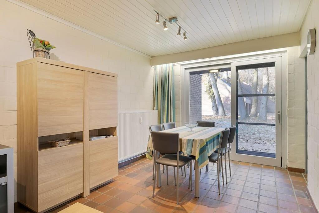 Bos-Chalet bij Wijers Wandelroutes, Rust & Gezinsplezier Fijnspar 6 Hengelhoef