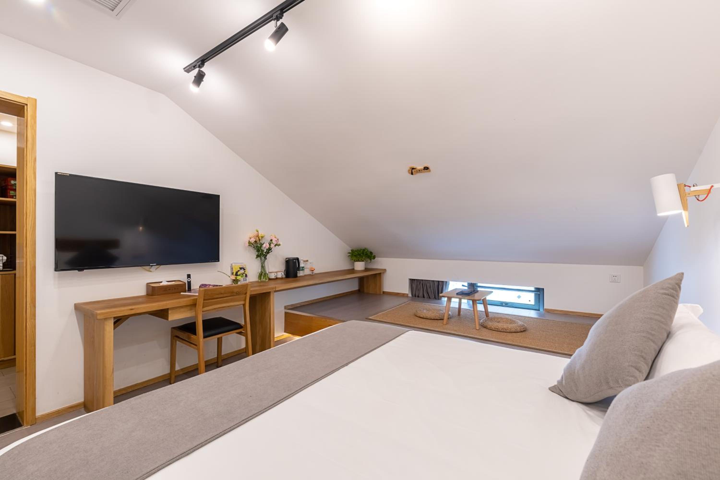 Hangzhou West Lake Yueshang Yunshe Boutique Homestay
