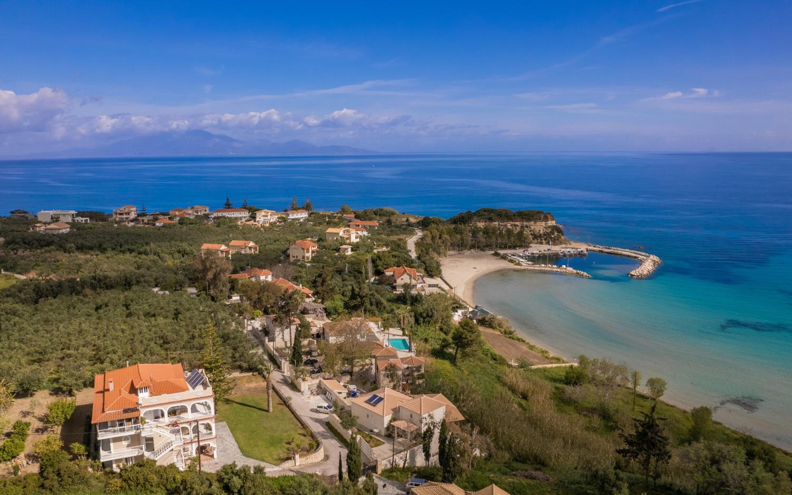 Swan Apartment 3 photo 3