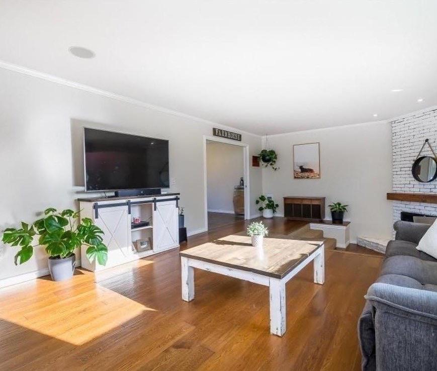 43 Ave Farm House Langley