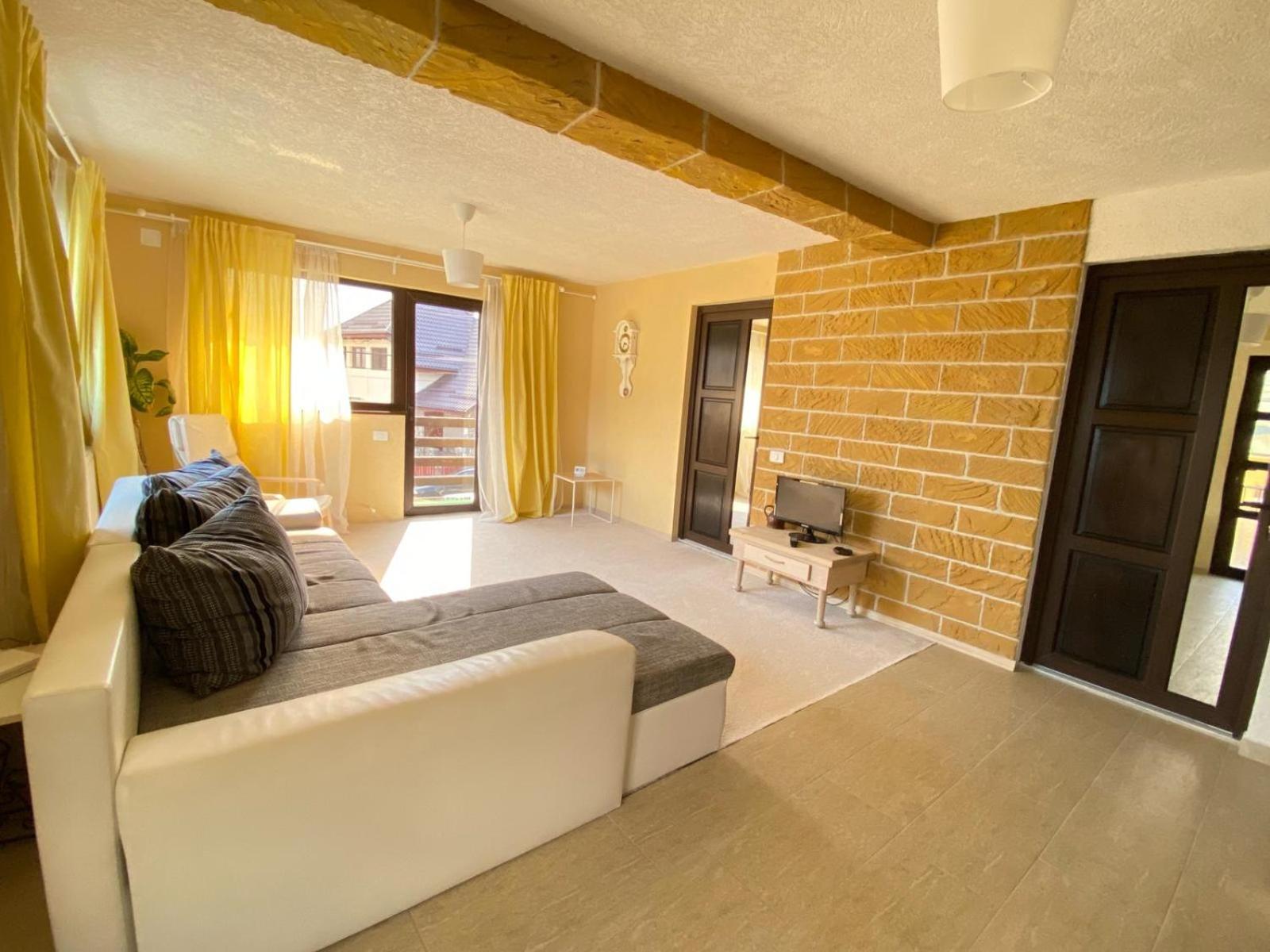 Casa Polen Comarnic view 3