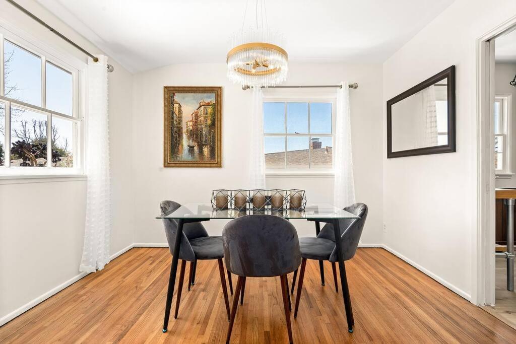 West LA's Best Family or Group Rental Oasis! Beaches/SoFi/LAX/Firepit/BBQ/and More!