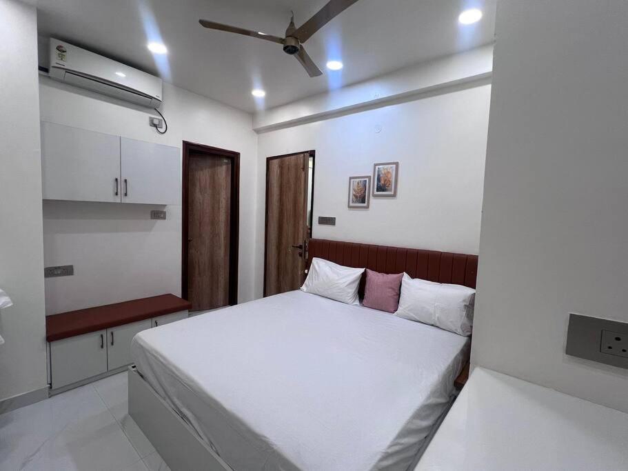 The Essence - By Govindam - Luxury 1 BHK suite view 5