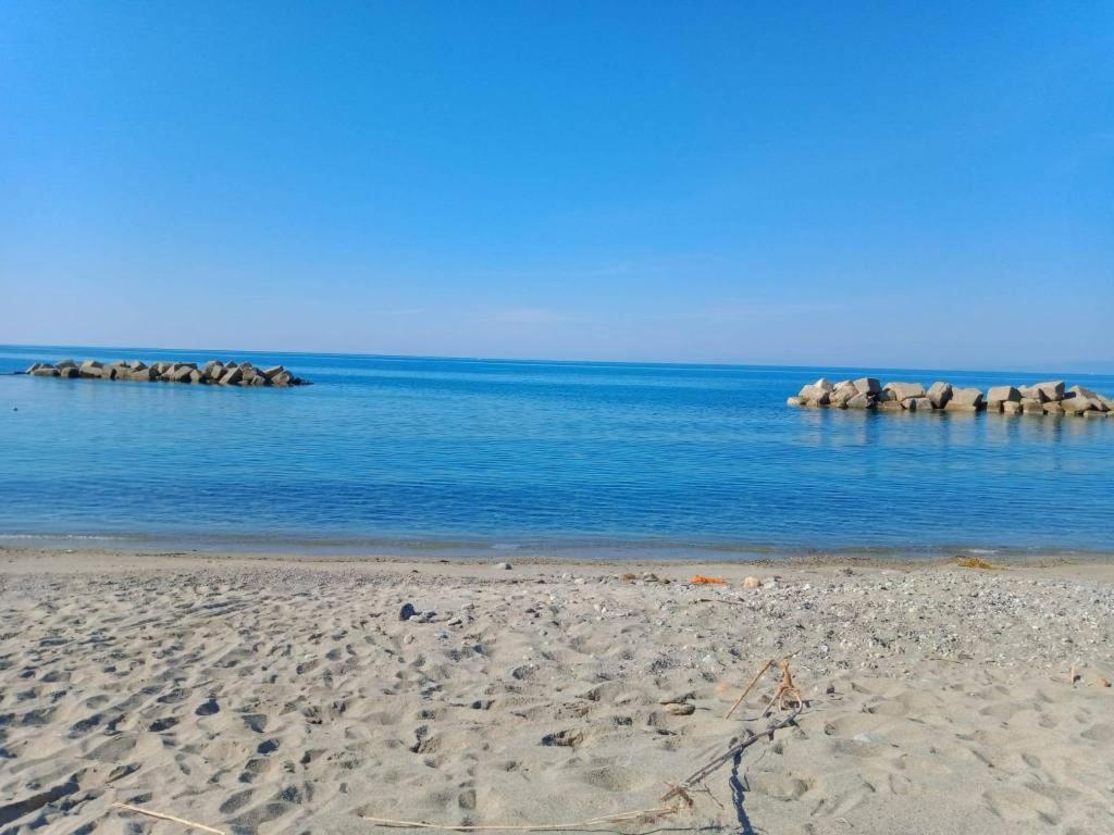 Your Temporary Home - Seaside view 3