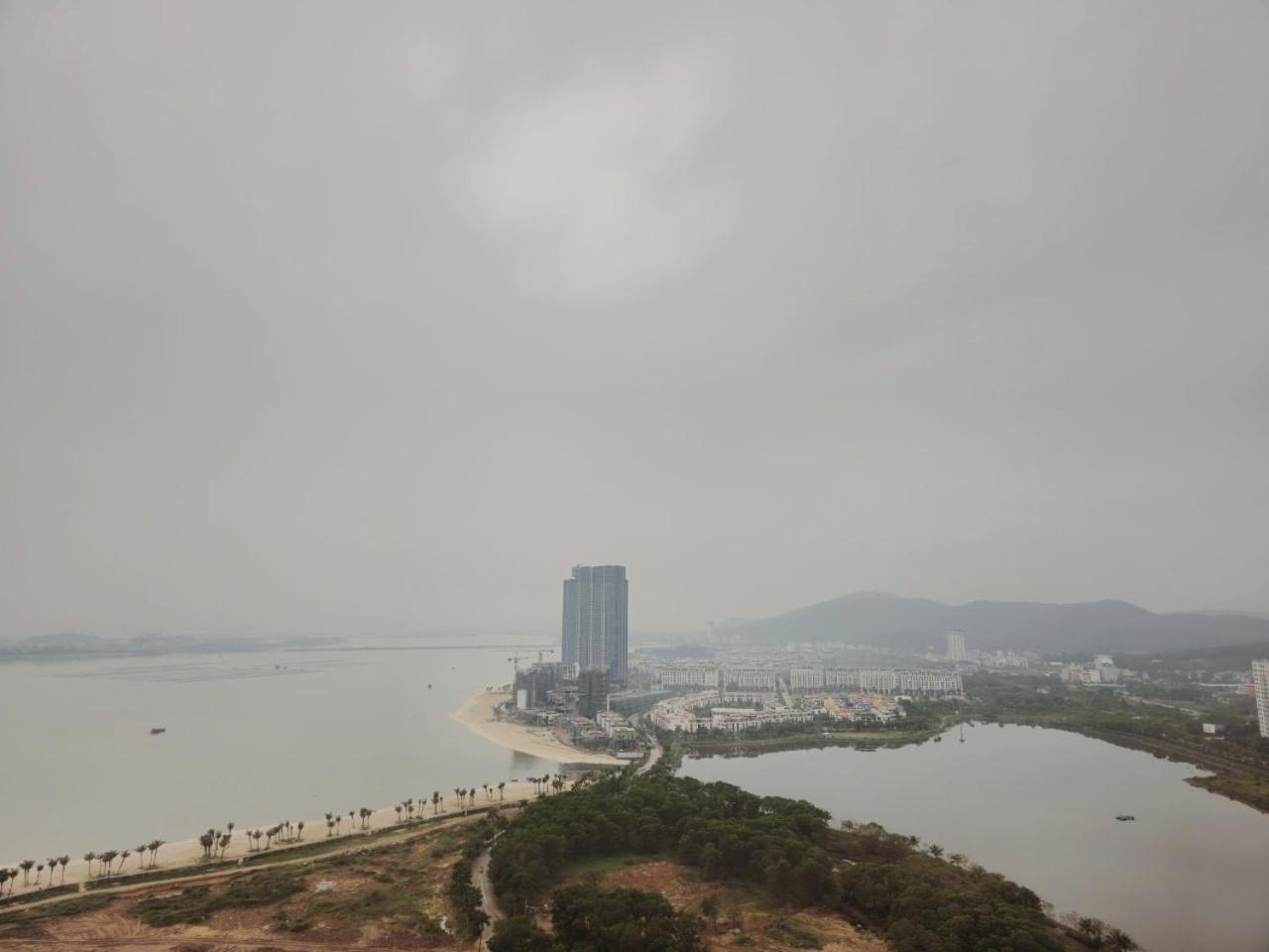 Khách sạn cao cấp citadines marina HẠ LONG view 4