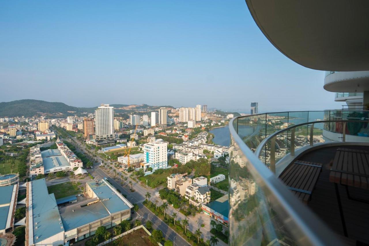 Khách sạn cao cấp citadines marina HẠ LONG view 5