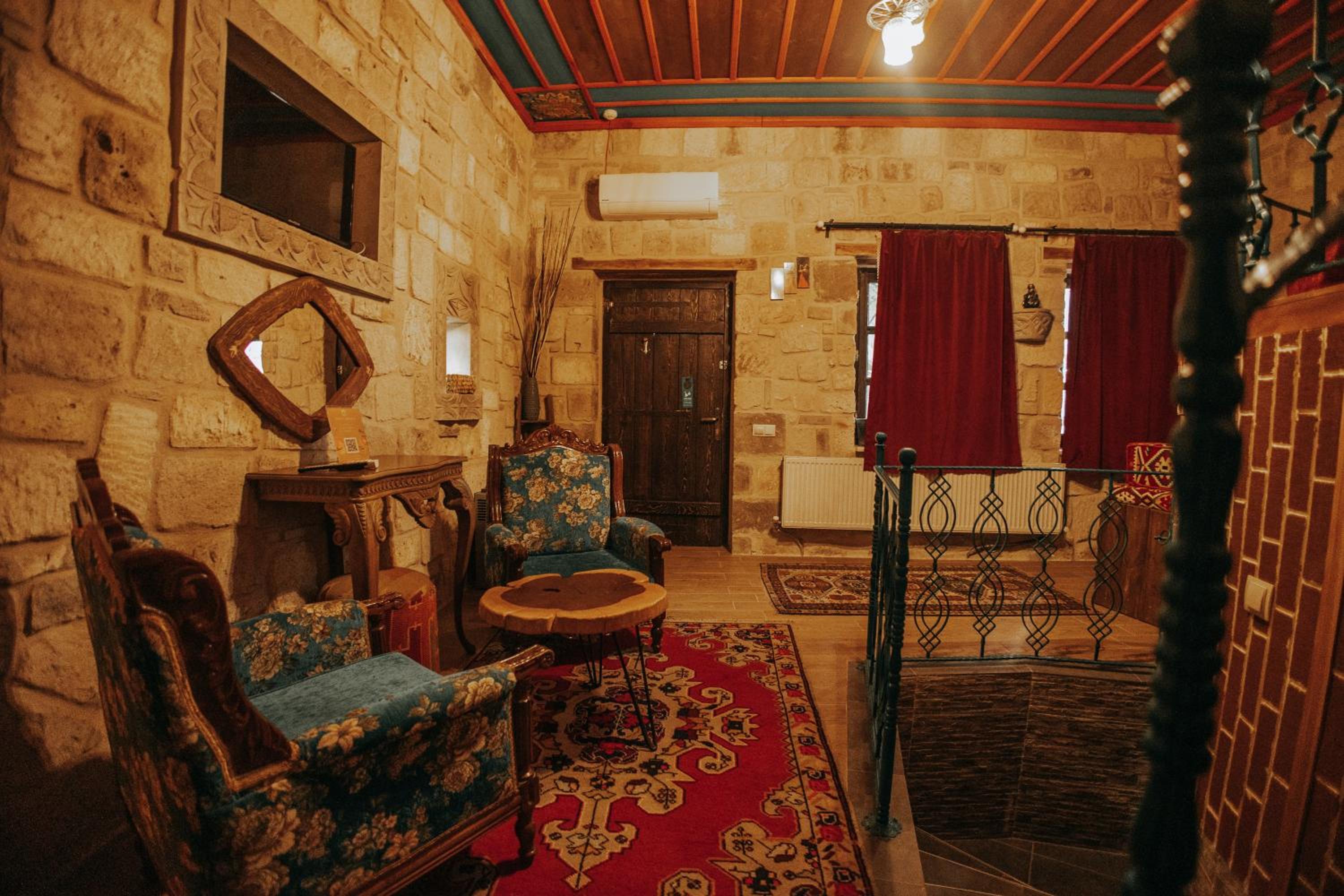 Vintage Cave House Hotel - Image 7