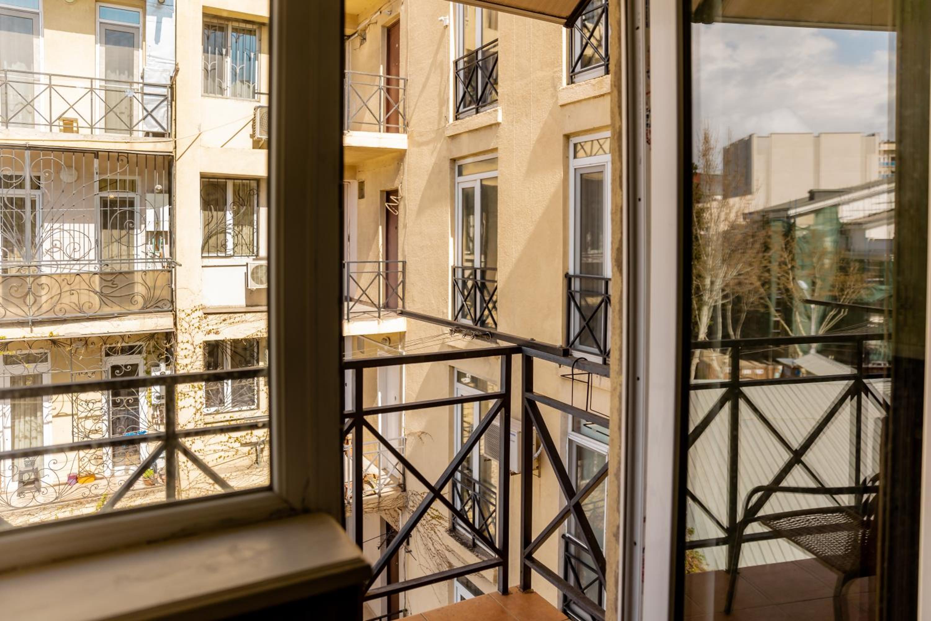 Old Metekhi Apartment