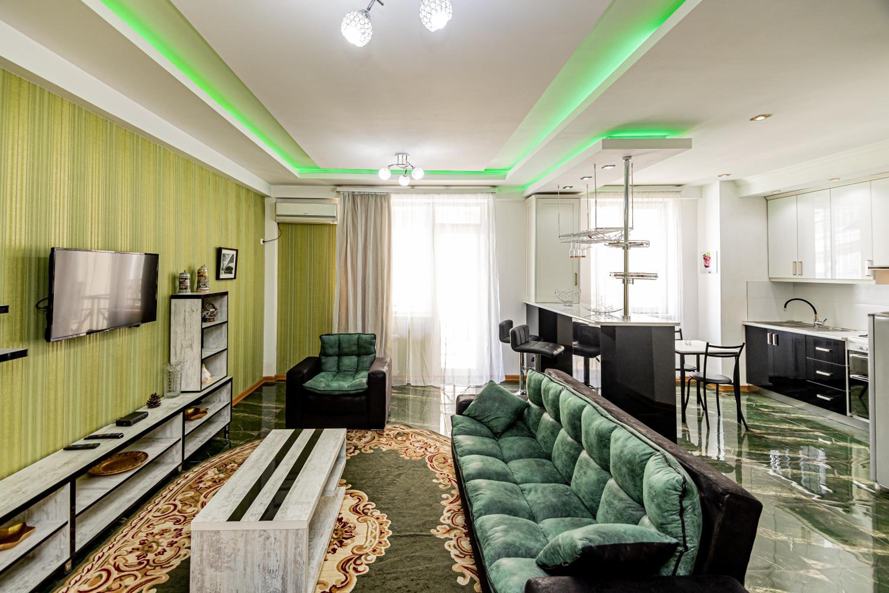 Old Metekhi Apartment
