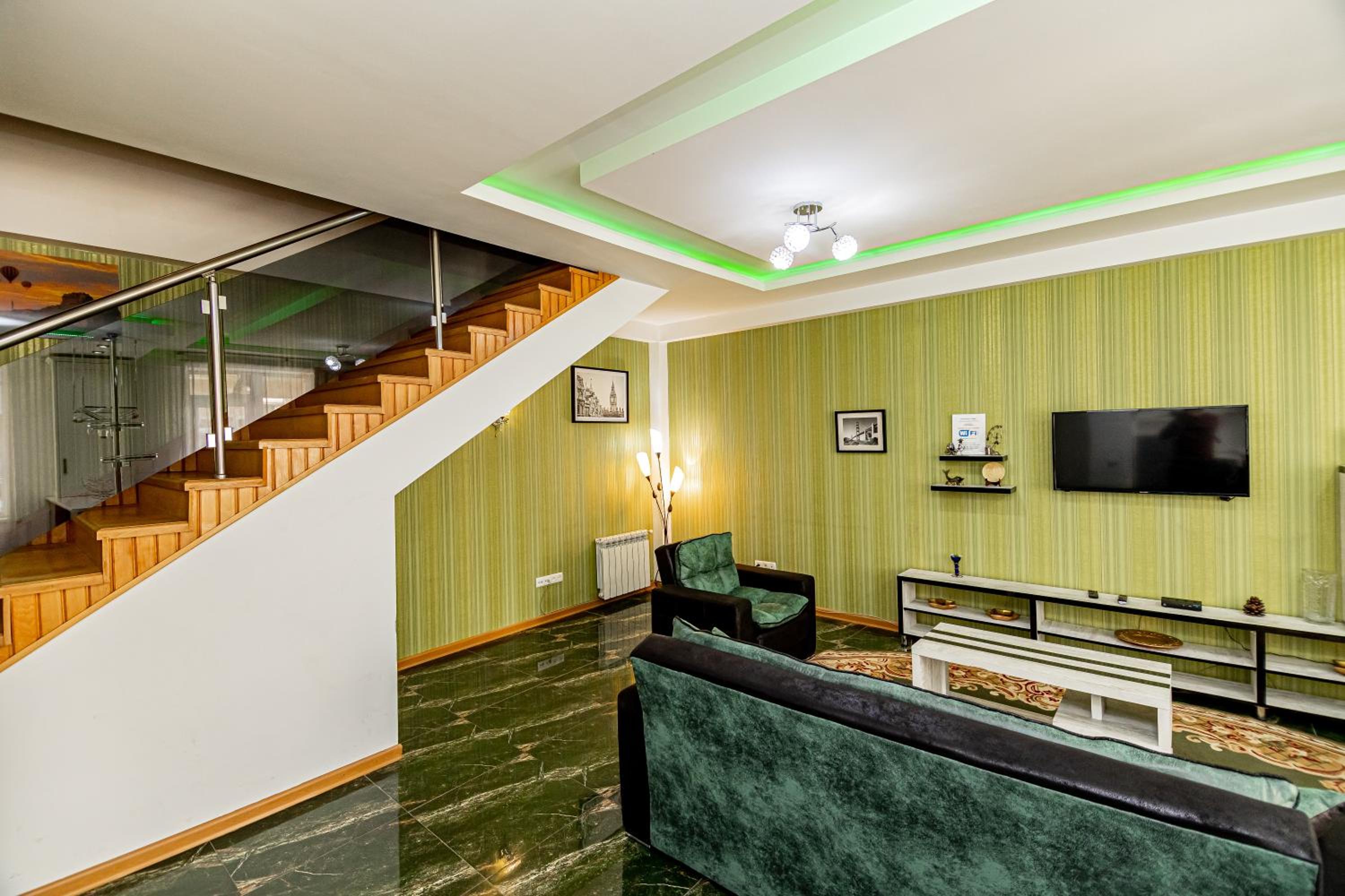 Old Metekhi Apartment