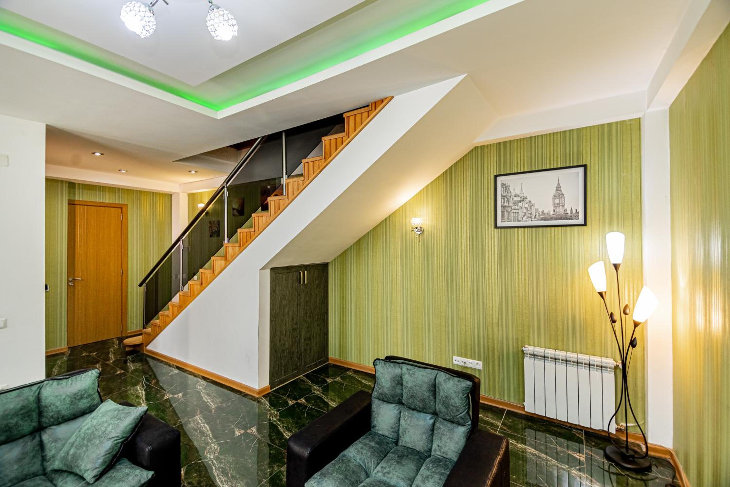 Old Metekhi Apartment