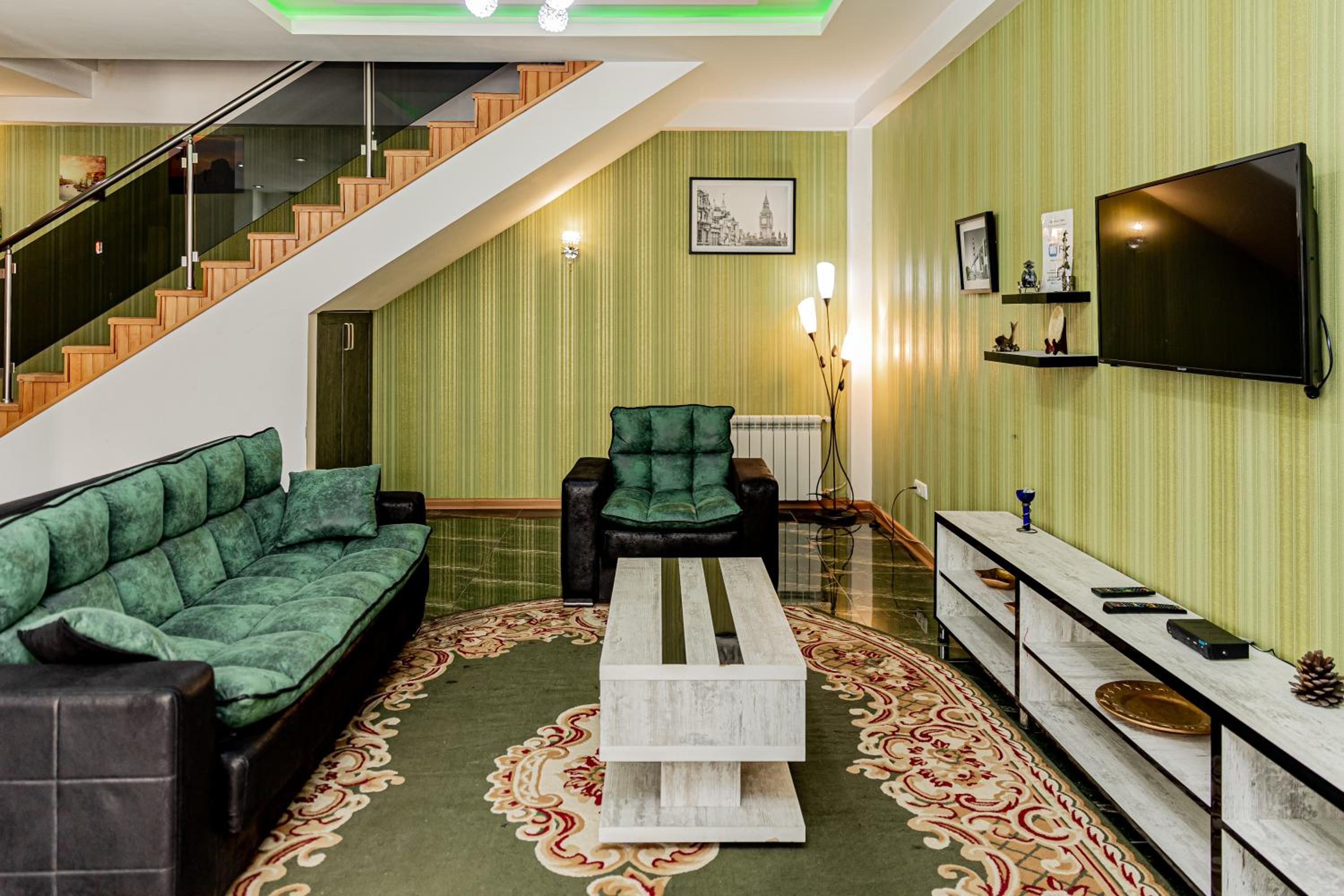 Old Metekhi Apartment