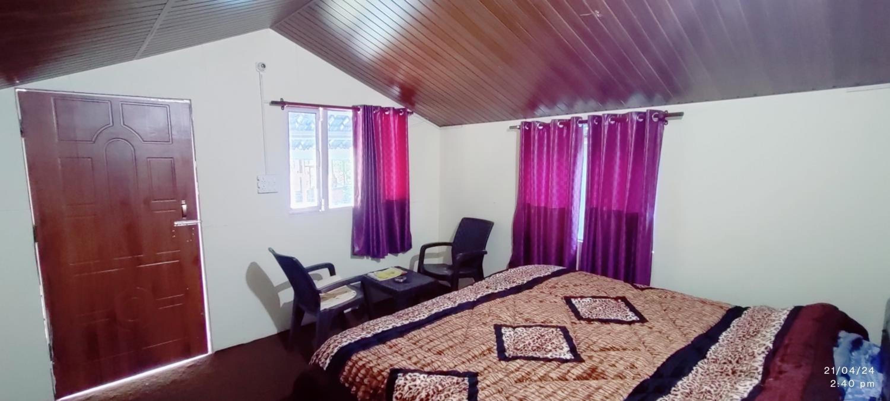Hotel Himalayan Holidays Resort Kanatal