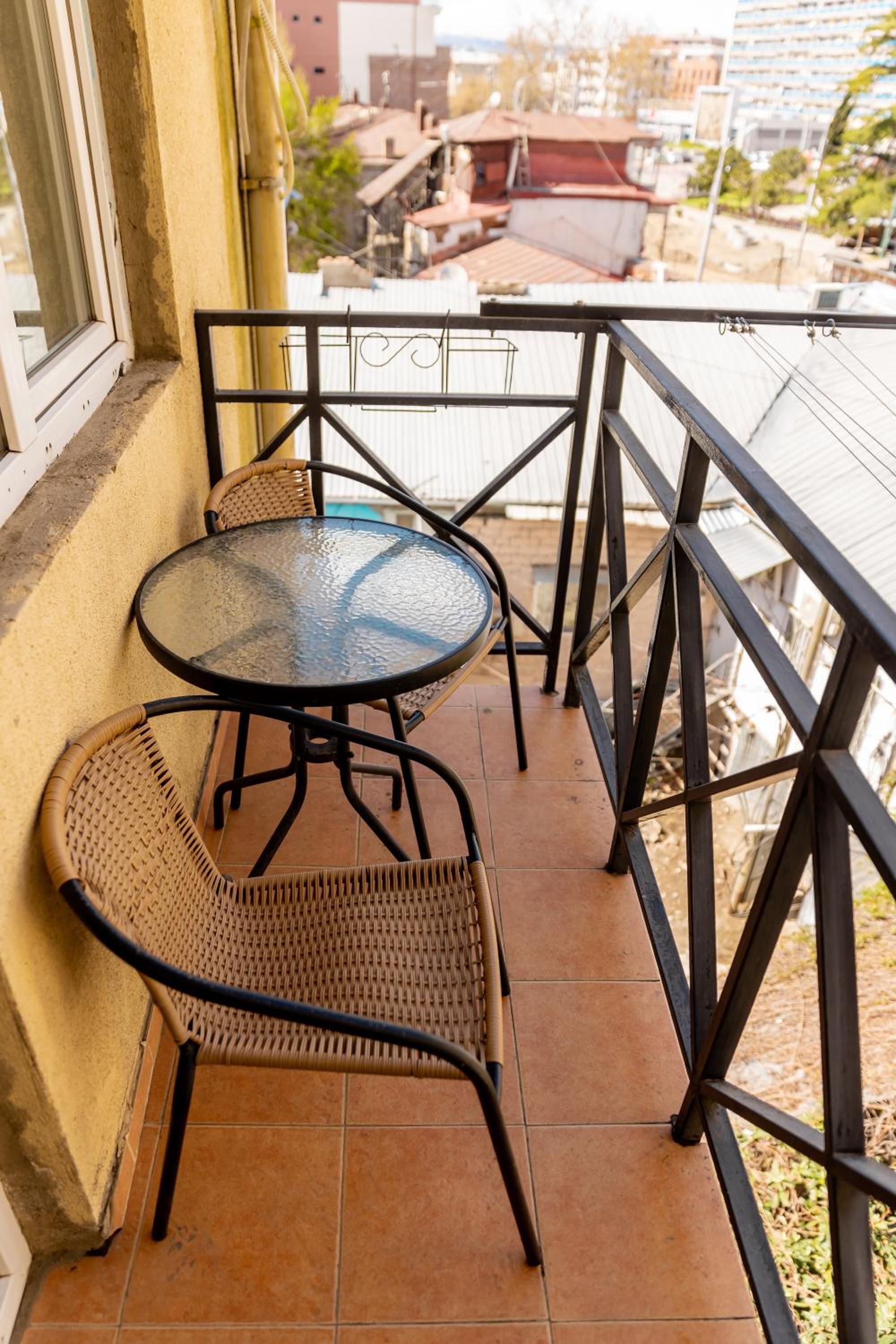 Old Metekhi Apartment