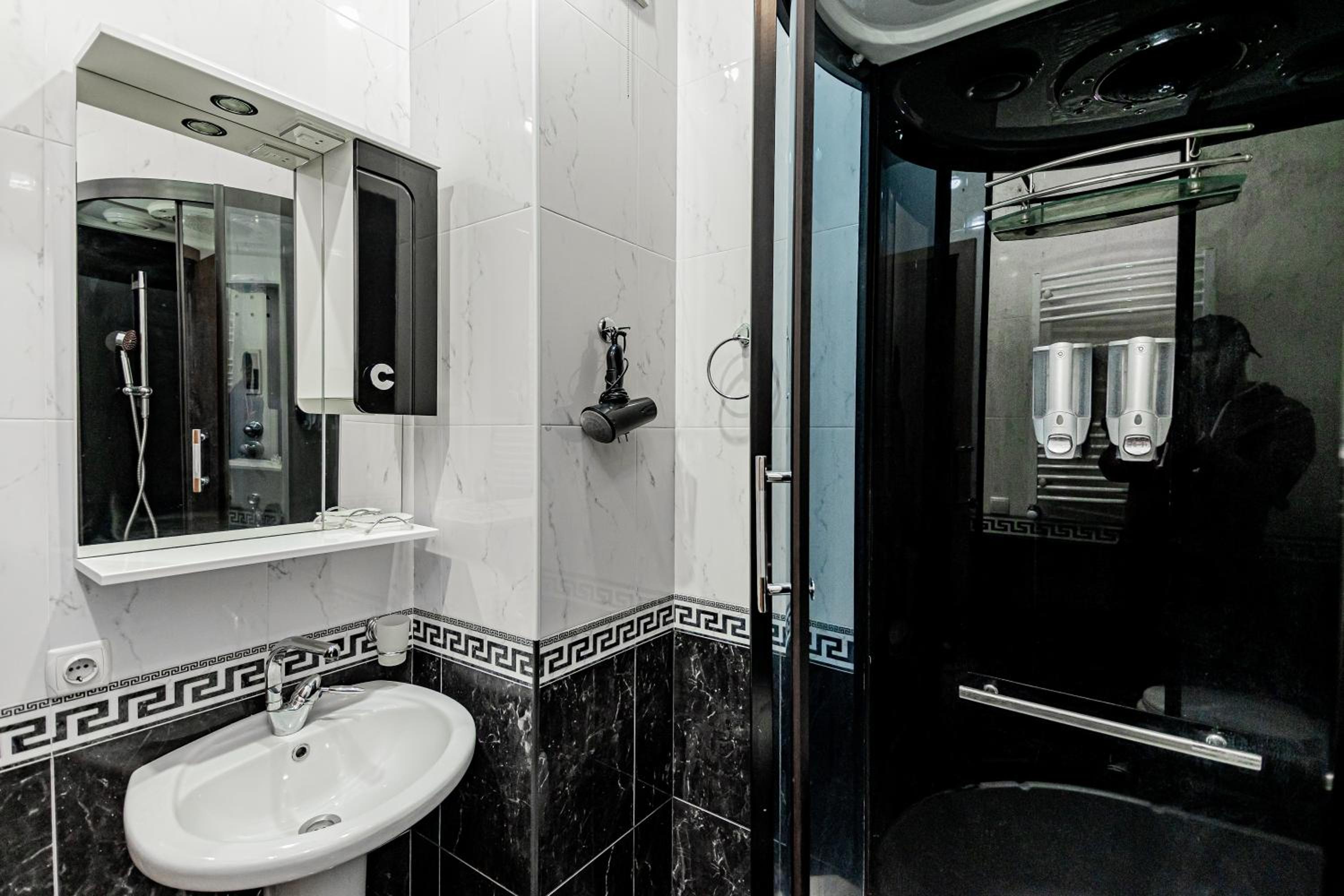 Old Metekhi Apartment