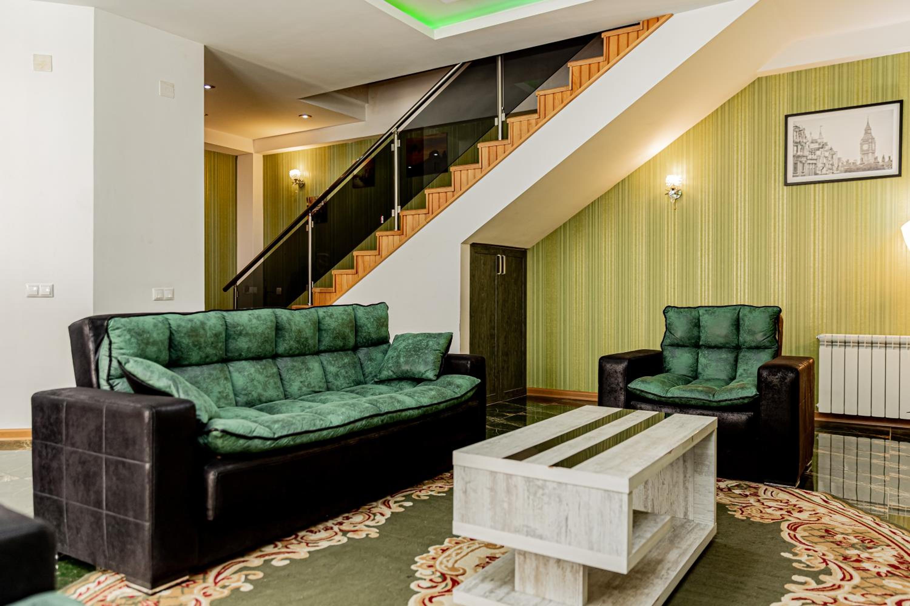 Old Metekhi Apartment