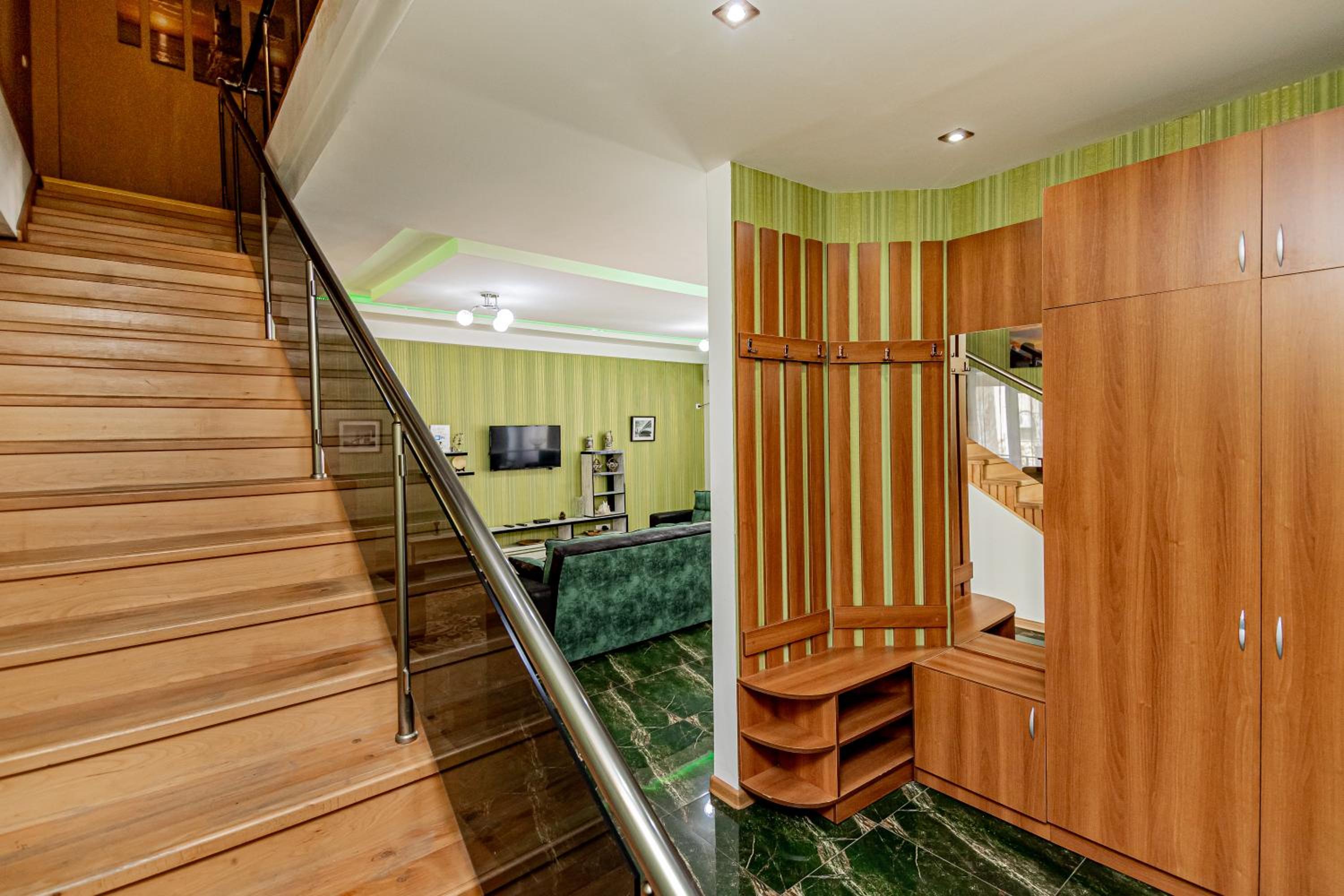 Old Metekhi Apartment