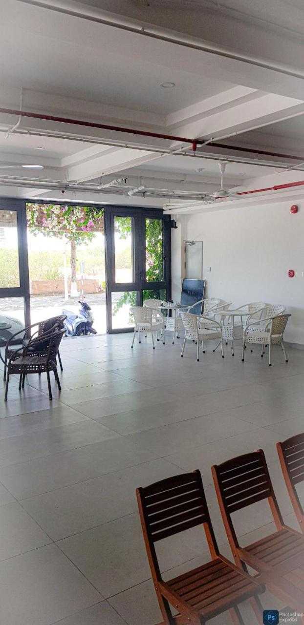 Sea Son Trang apartment Hotel view 5