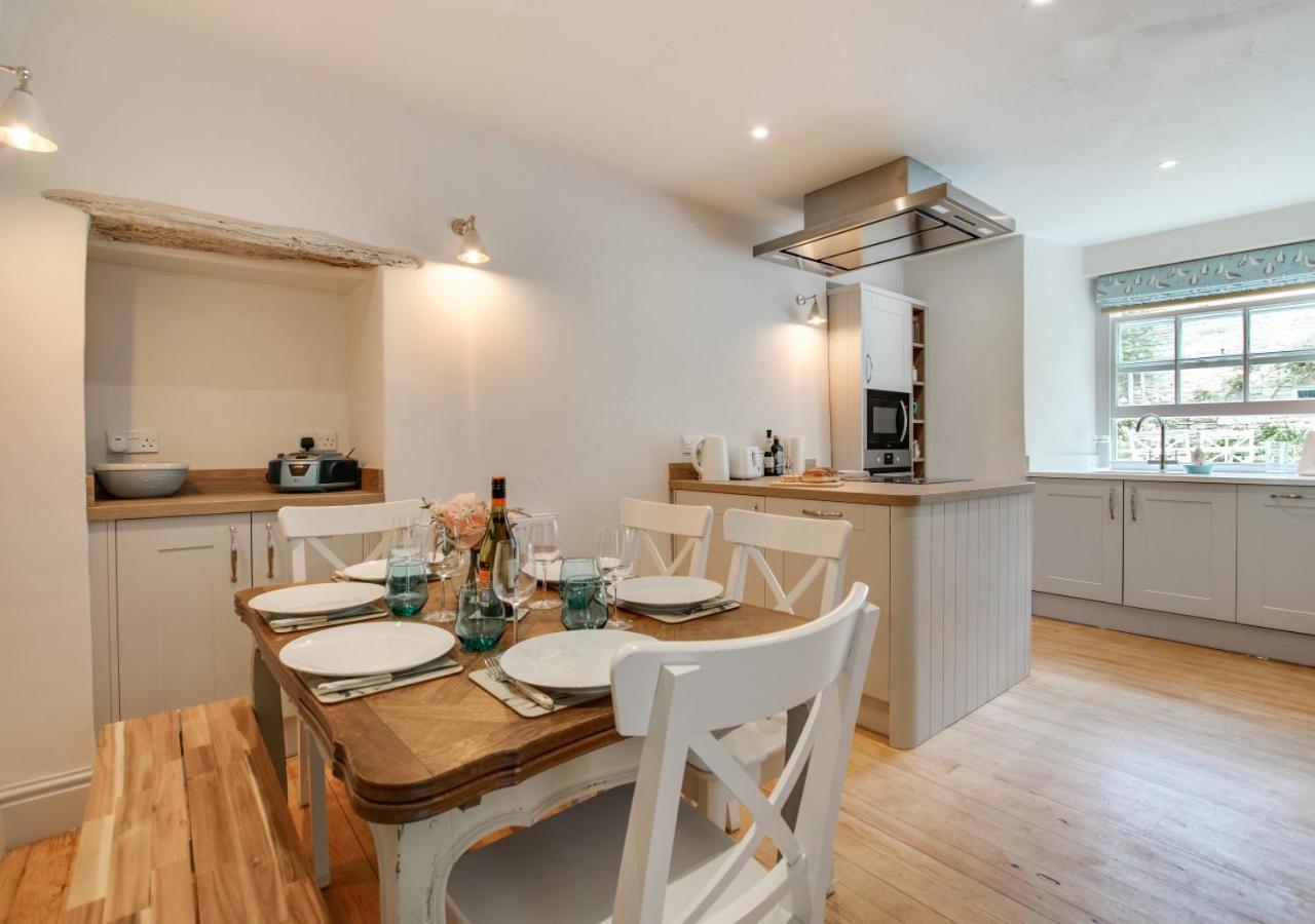 3 Bed in Swanage oc-wy557