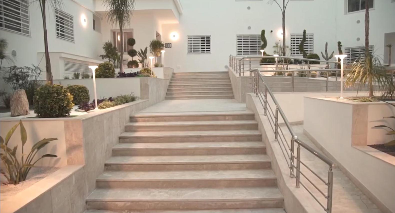 Modern 2 bedroom flat in Jardins Menzah view 5