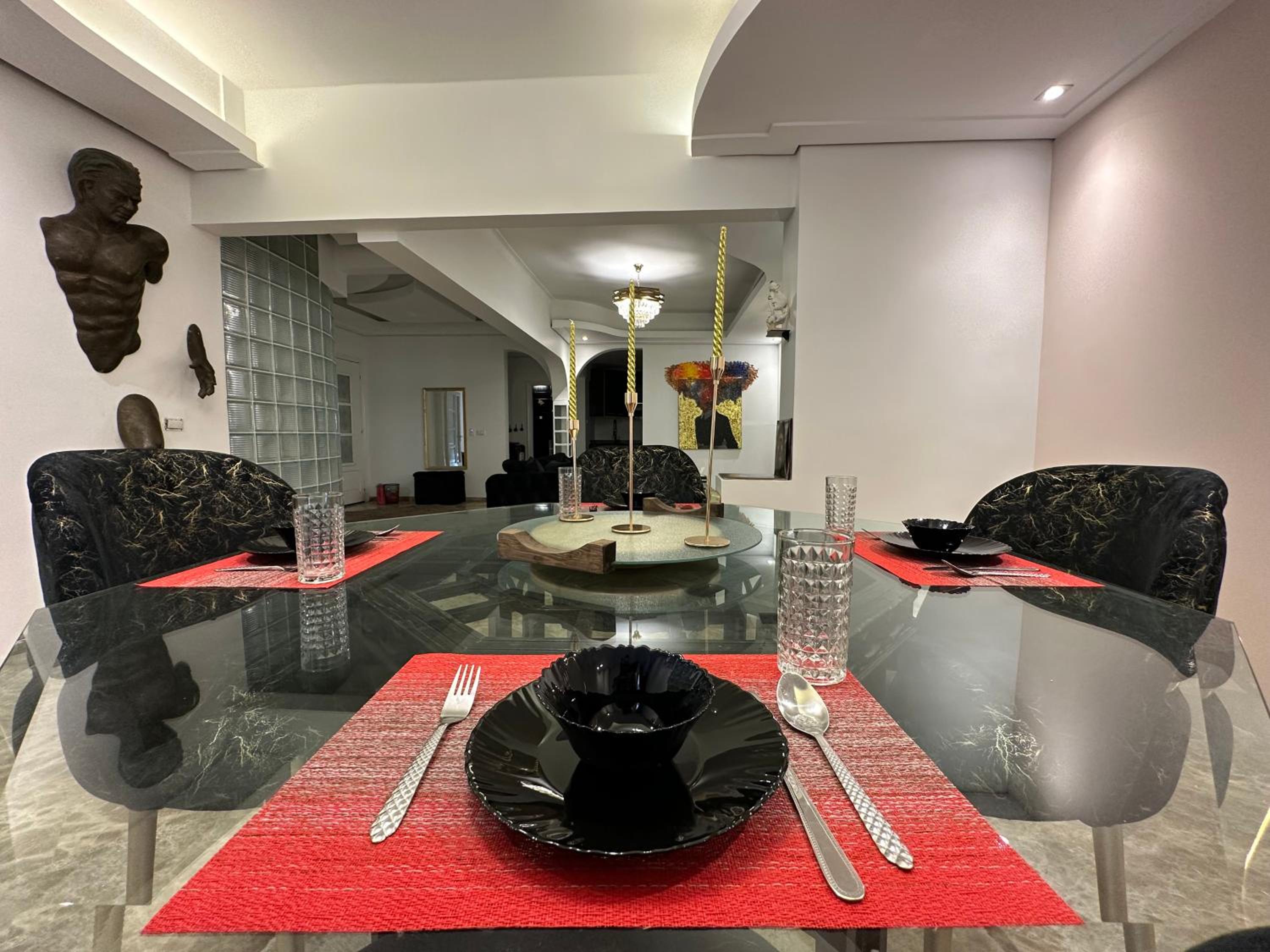 APOLO- Modern 1-Bedroom apartment in Heart of Zamalek visits allowed