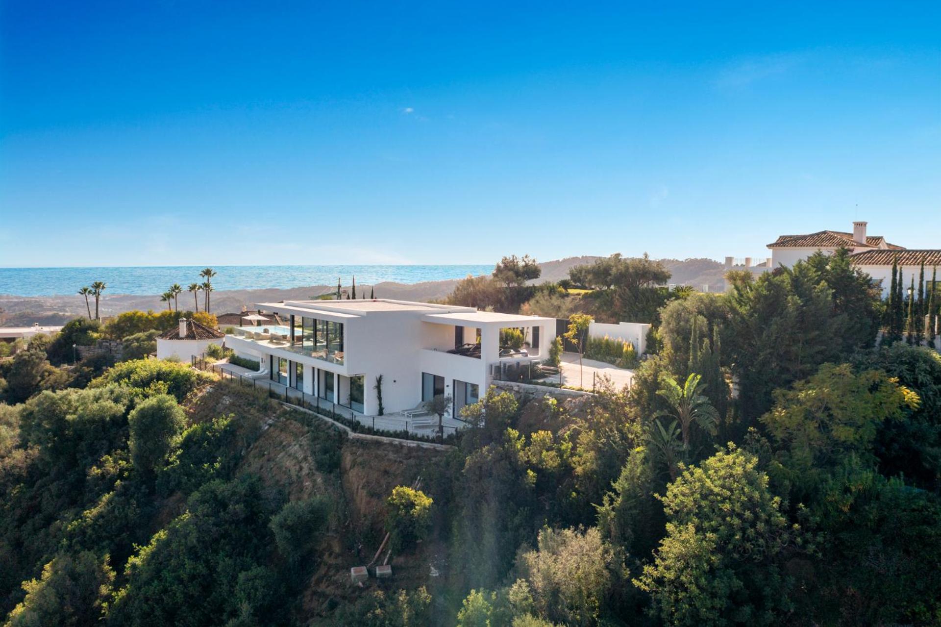 Exclusive VILLA IMAGINE MARBELLA by IMAGINEMARBELLA, breathtaking panoramic sea views heated infinity pool