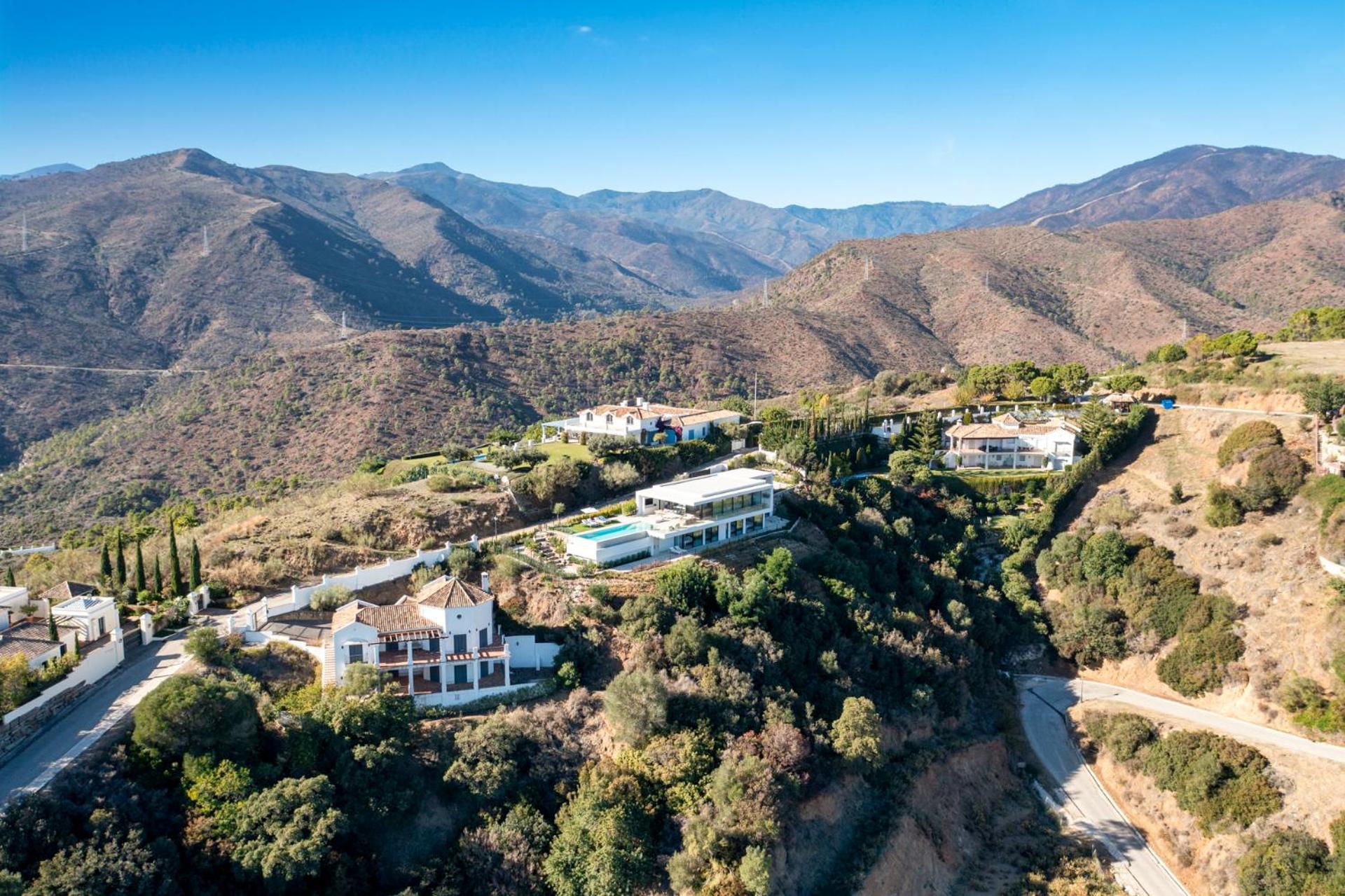 Exclusive VILLA IMAGINE MARBELLA by IMAGINEMARBELLA, breathtaking panoramic sea views heated infinity pool
