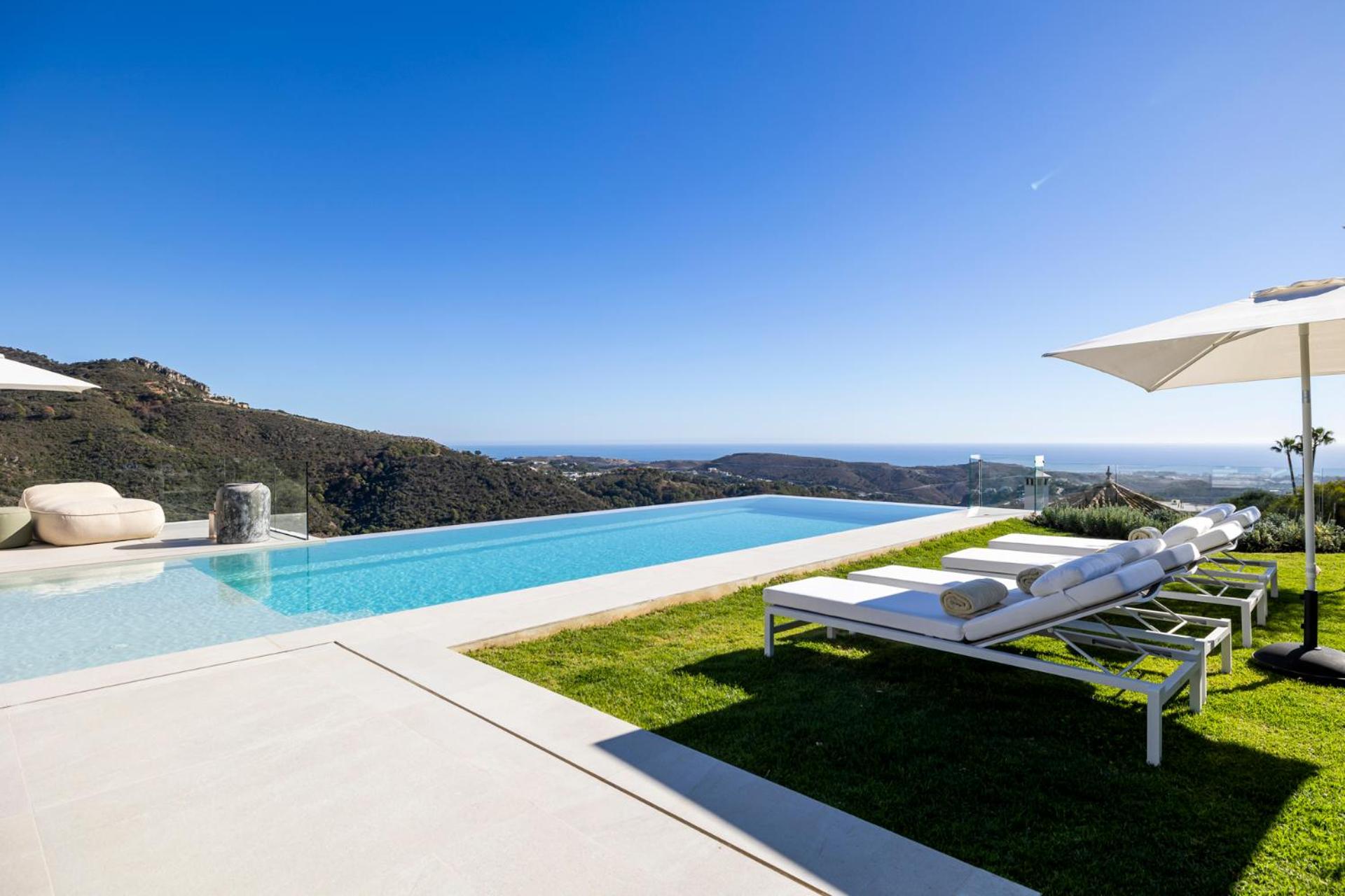 Exclusive VILLA IMAGINE MARBELLA by IMAGINEMARBELLA, breathtaking panoramic sea views heated infinity pool