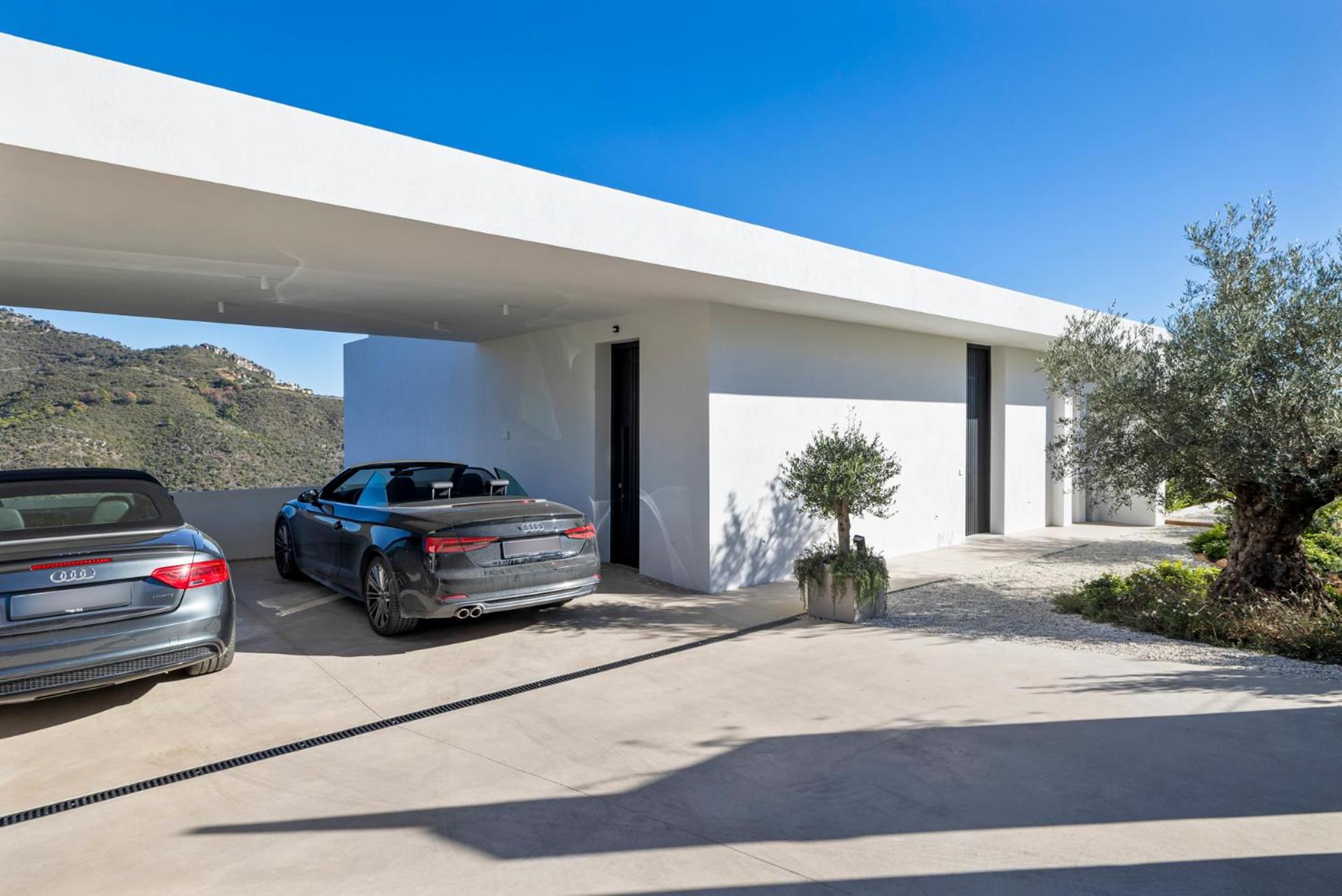 Exclusive VILLA IMAGINE MARBELLA by IMAGINEMARBELLA, breathtaking panoramic sea views heated infinity pool