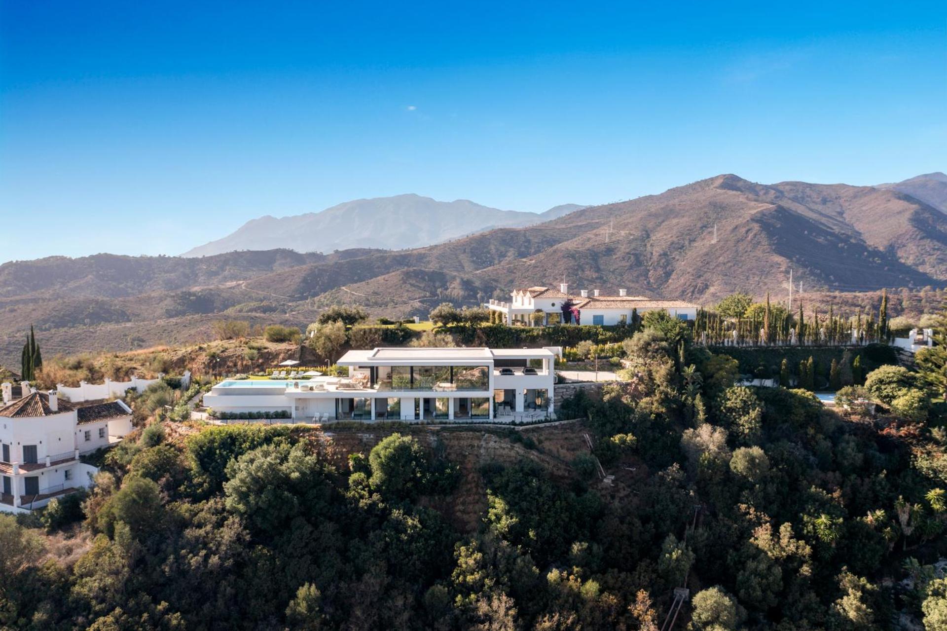 Exclusive VILLA IMAGINE MARBELLA by IMAGINEMARBELLA, breathtaking panoramic sea views heated infinity pool
