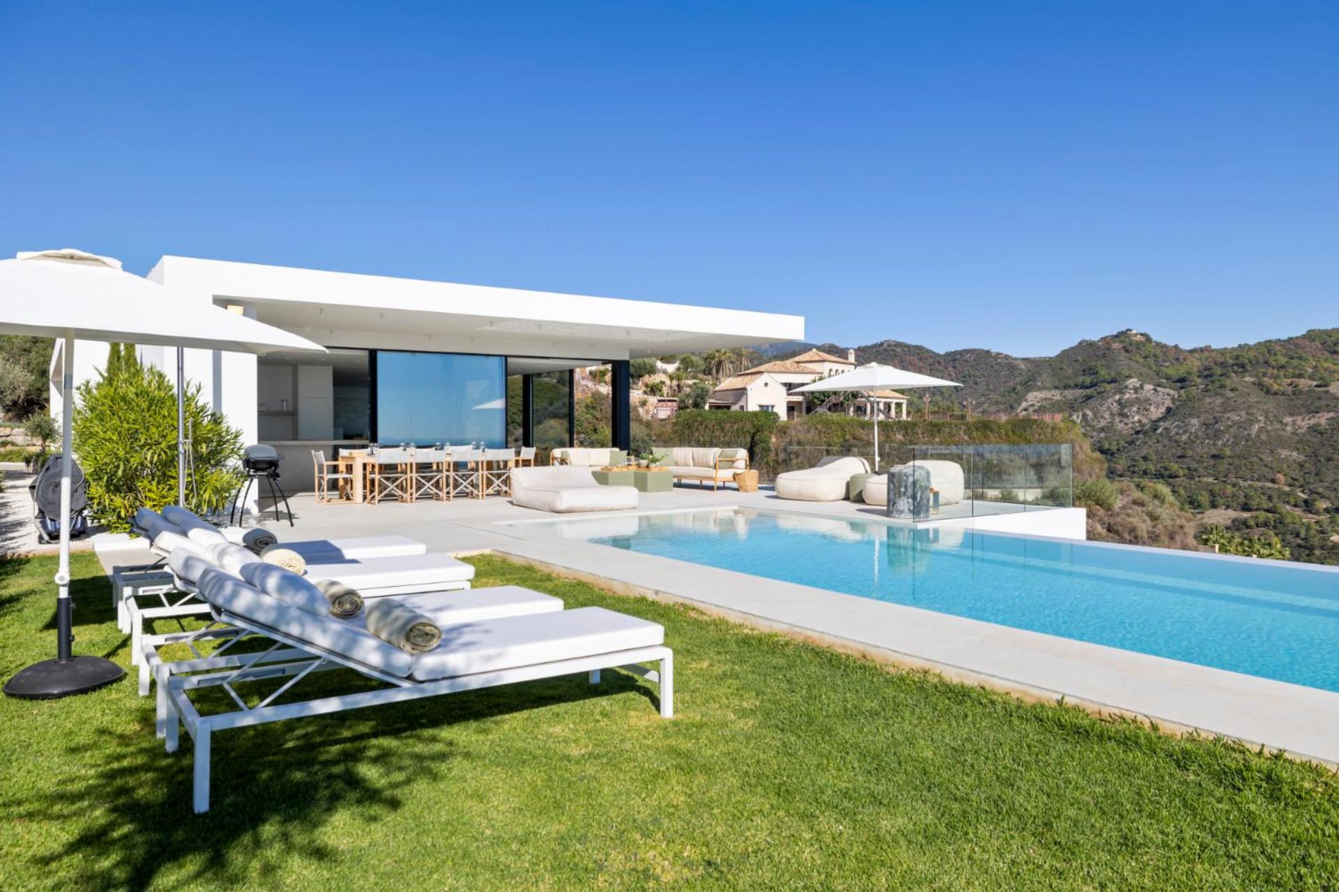 Exclusive VILLA IMAGINE MARBELLA by IMAGINEMARBELLA, breathtaking panoramic sea views heated infinity pool