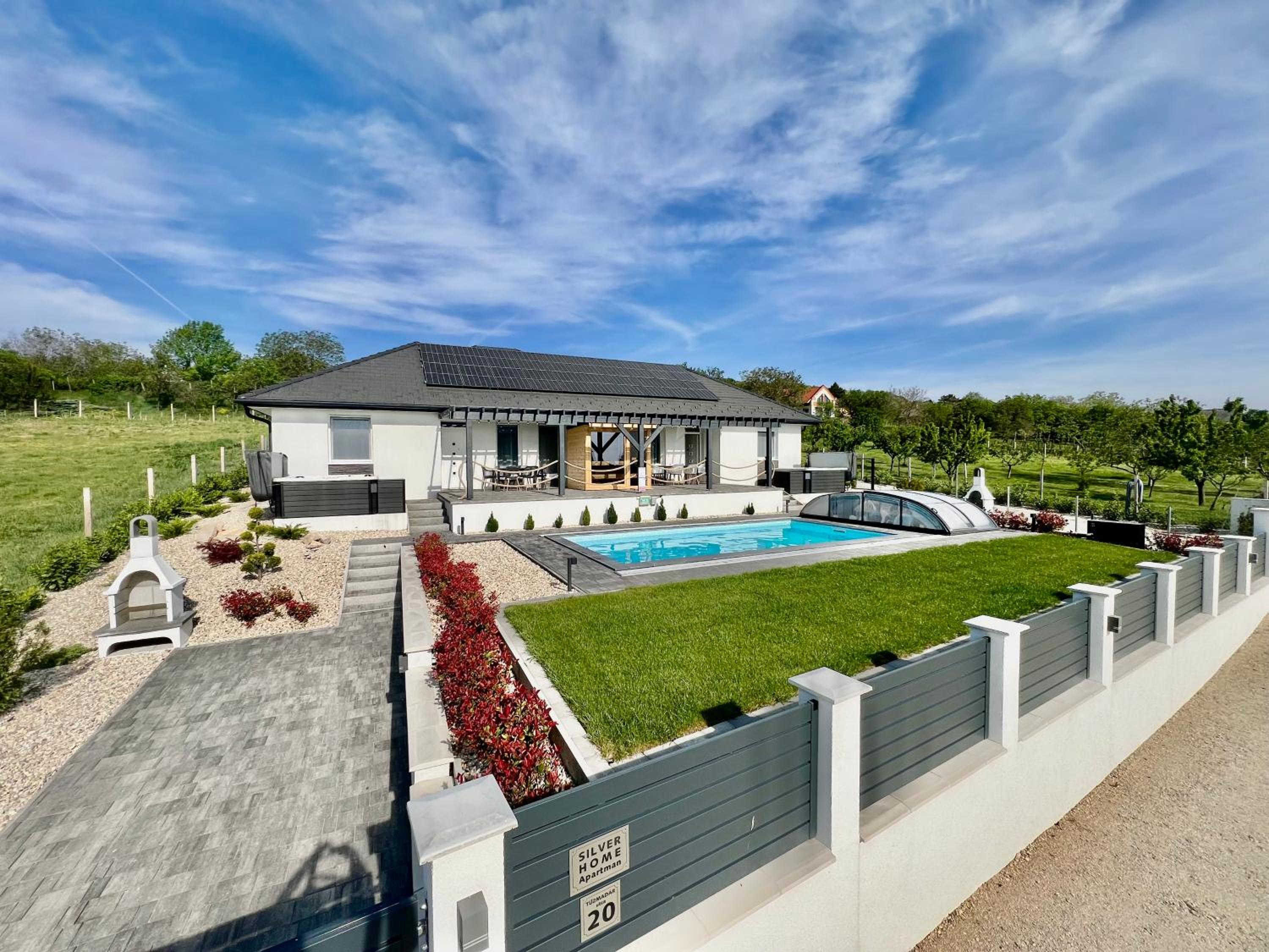 Hotel Silver Home Apartman A