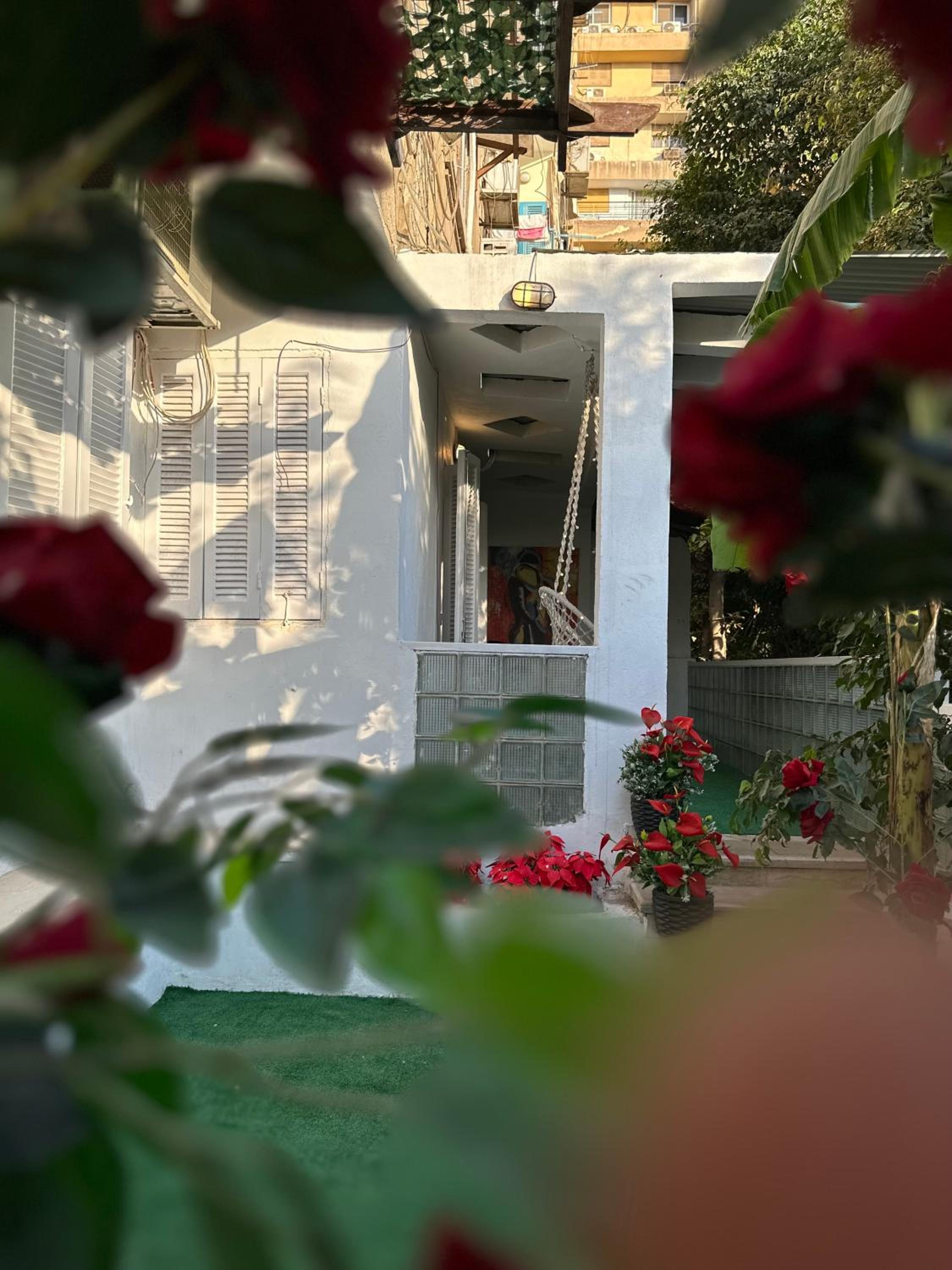 APOLO- Modern 1-Bedroom apartment in Heart of Zamalek visits allowed
