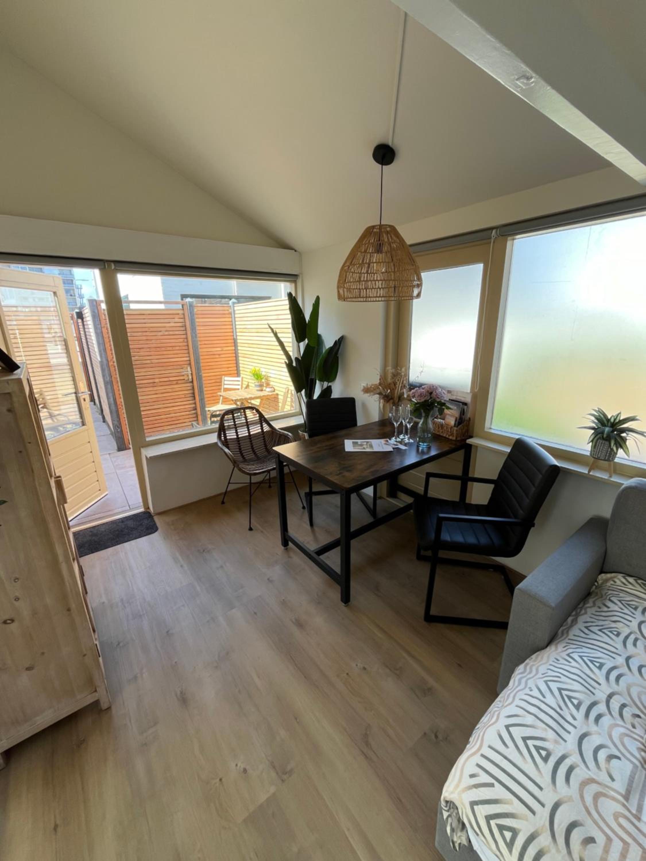 Bed & Beach Noordwijk - free parking and close to beach! view 3