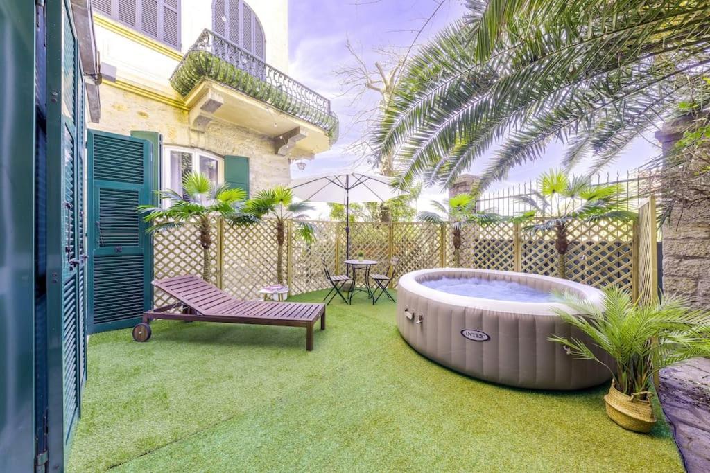 [Free Parking] Jacuzzi • Terrace • Garden • AC photo 4