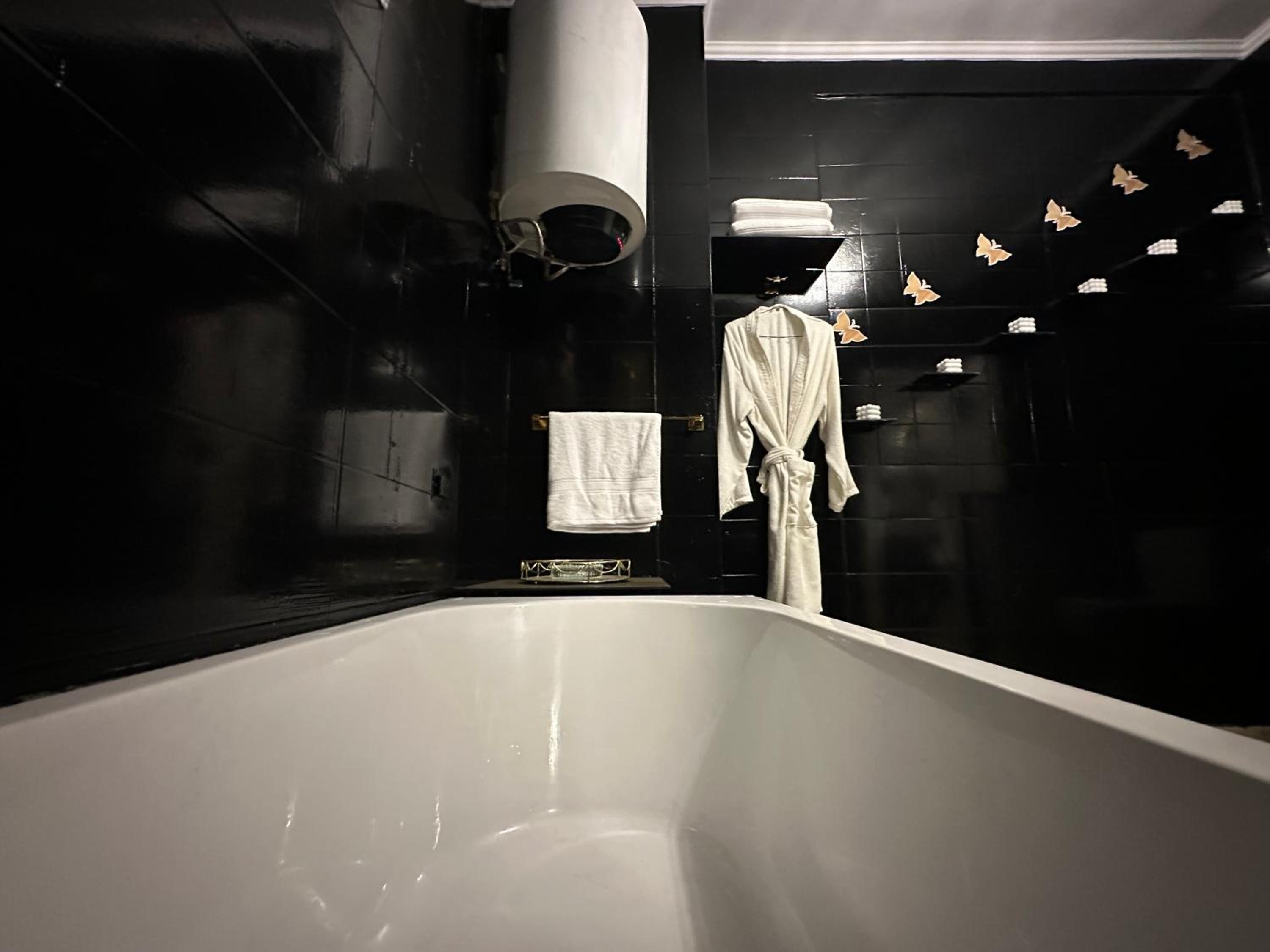 APOLO- Modern 1-Bedroom apartment in Heart of Zamalek visits allowed