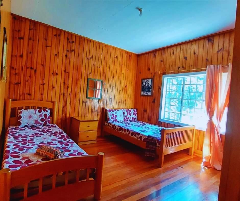Rustic Rooms at an American-Style Cabin - CARL INN view 5