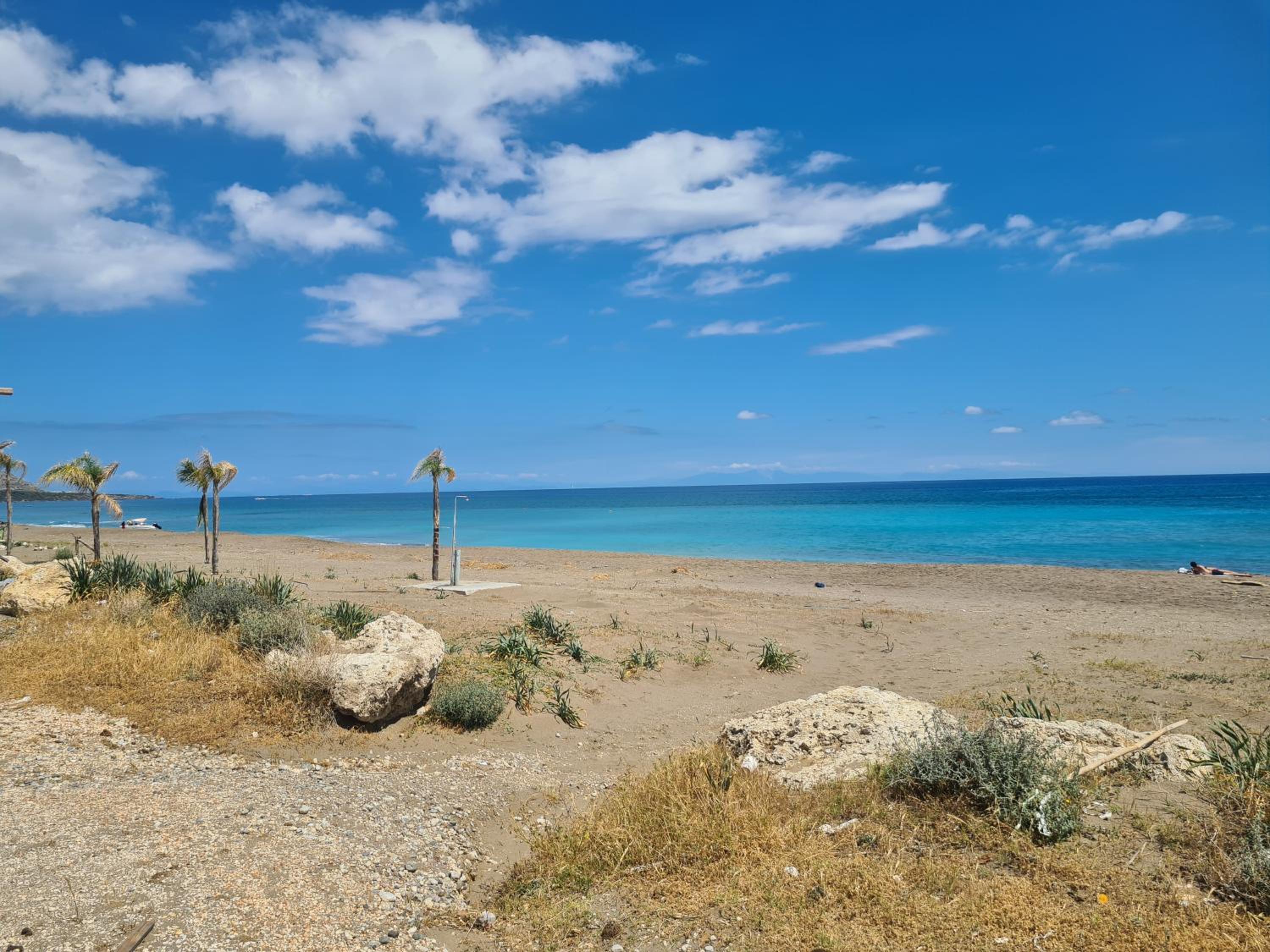 Lago Beach Living view 3