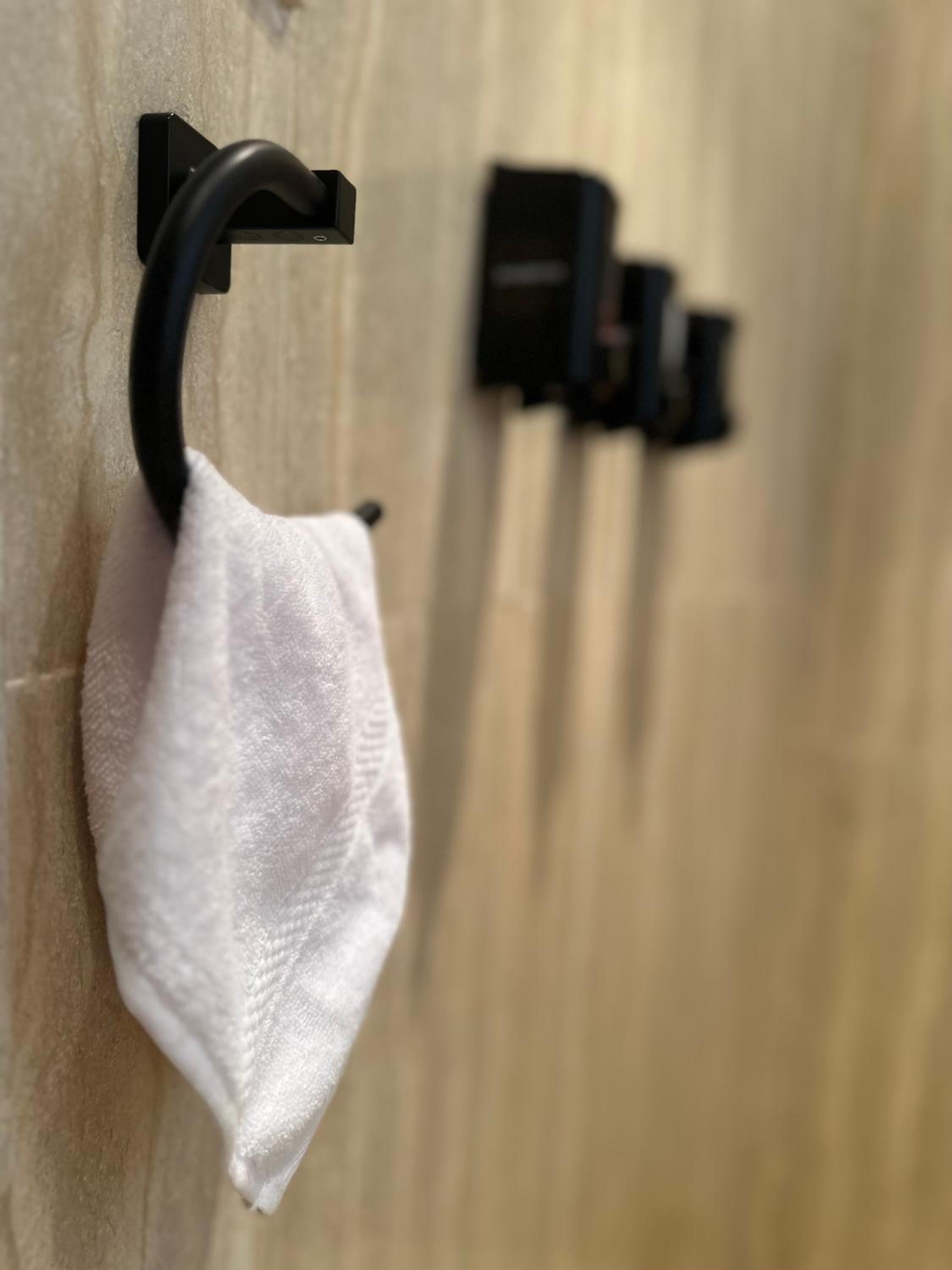 APOLO- Modern 1-Bedroom apartment in Heart of Zamalek visits allowed