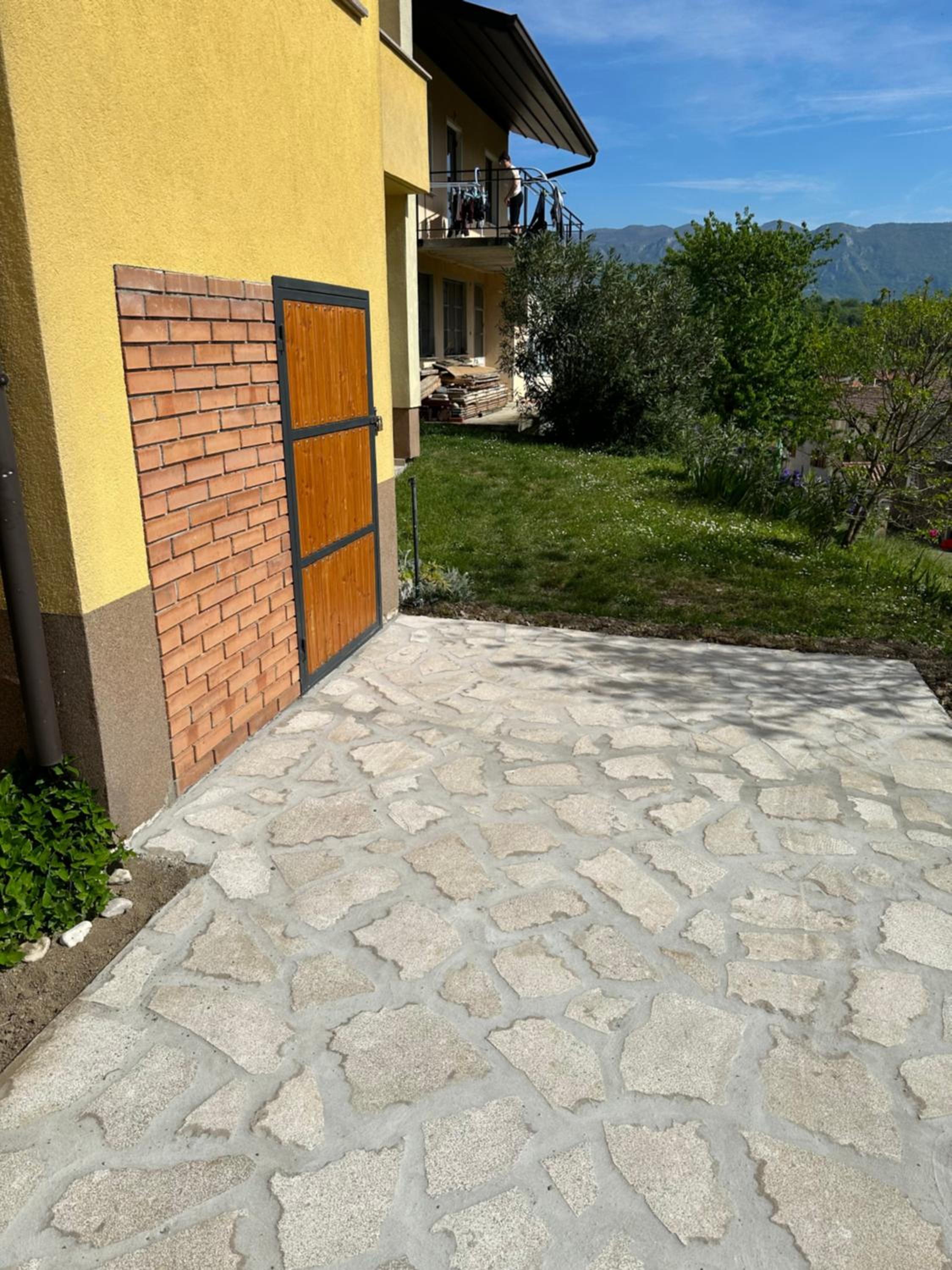 Photo 33
