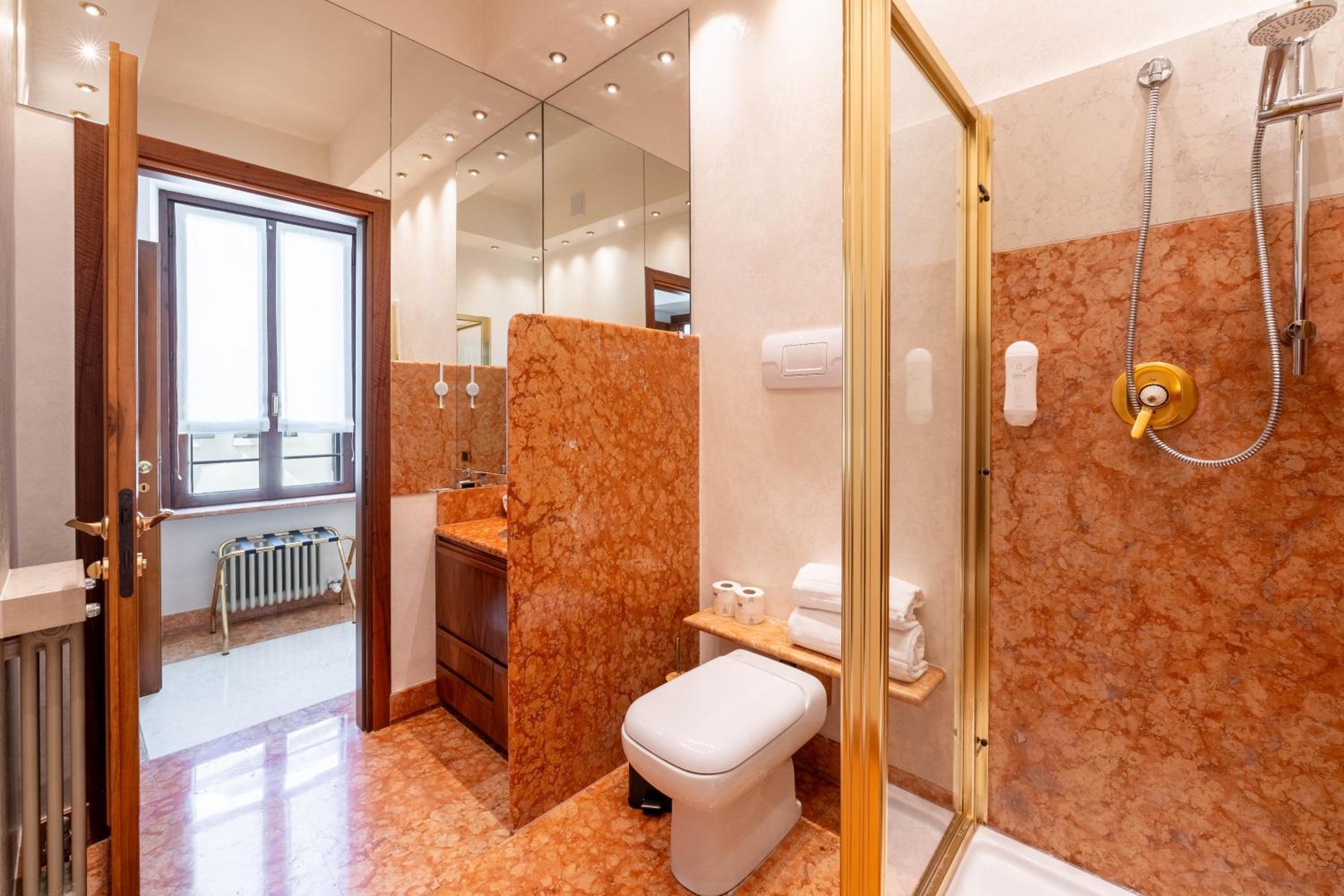 Palazzo Venier view 5