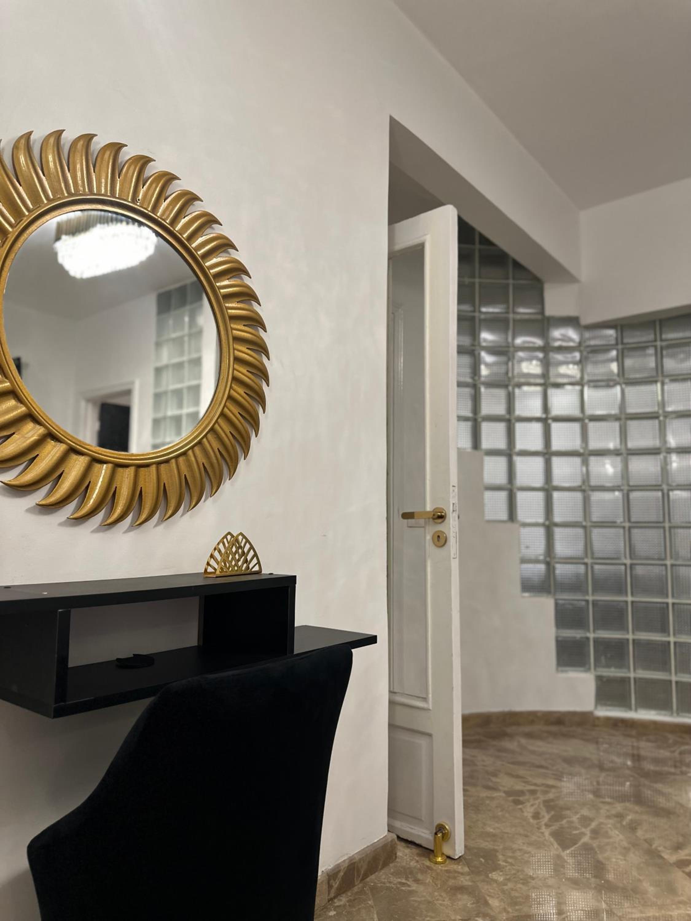 APOLO- Modern 1-Bedroom apartment in Heart of Zamalek visits allowed