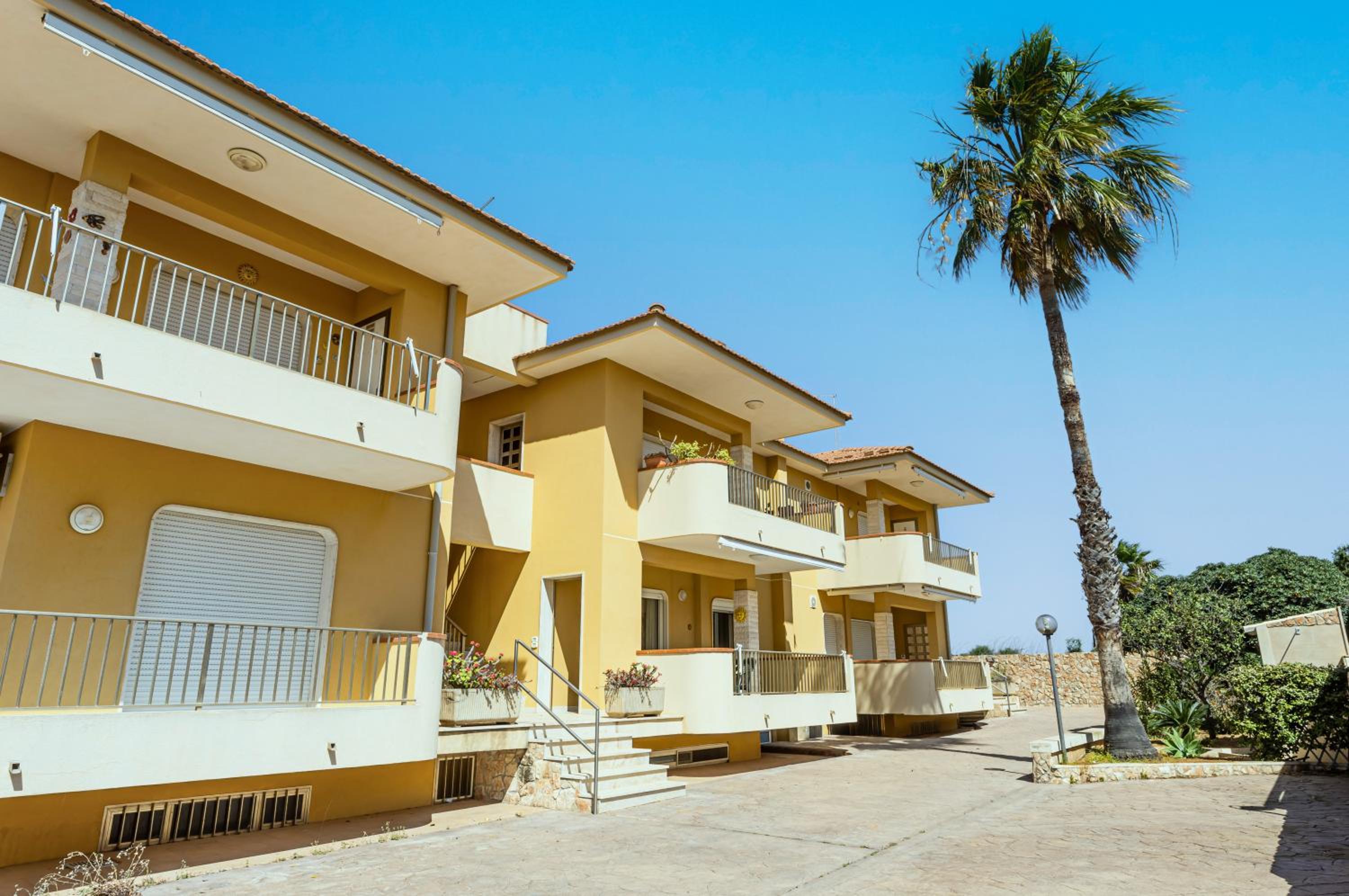 Brezza Marina - Lovely Flat with Veranda & Parking view 4