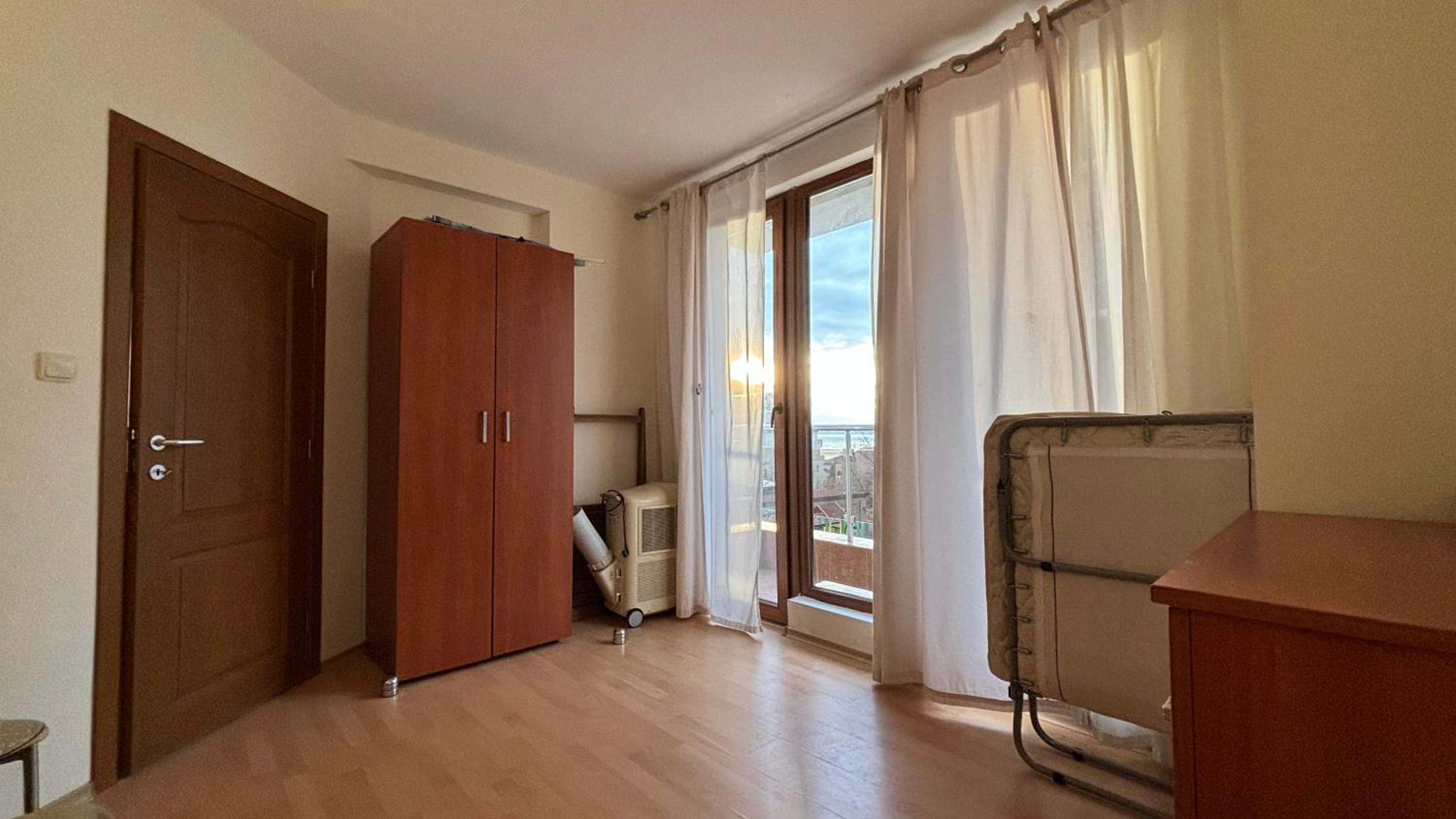 Cozy apartment with 2 bedrooms and sea view