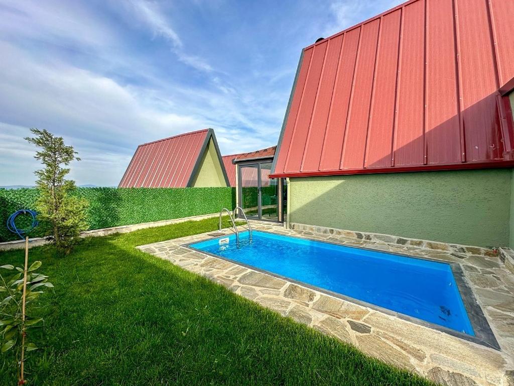 Patya BUNGALOV