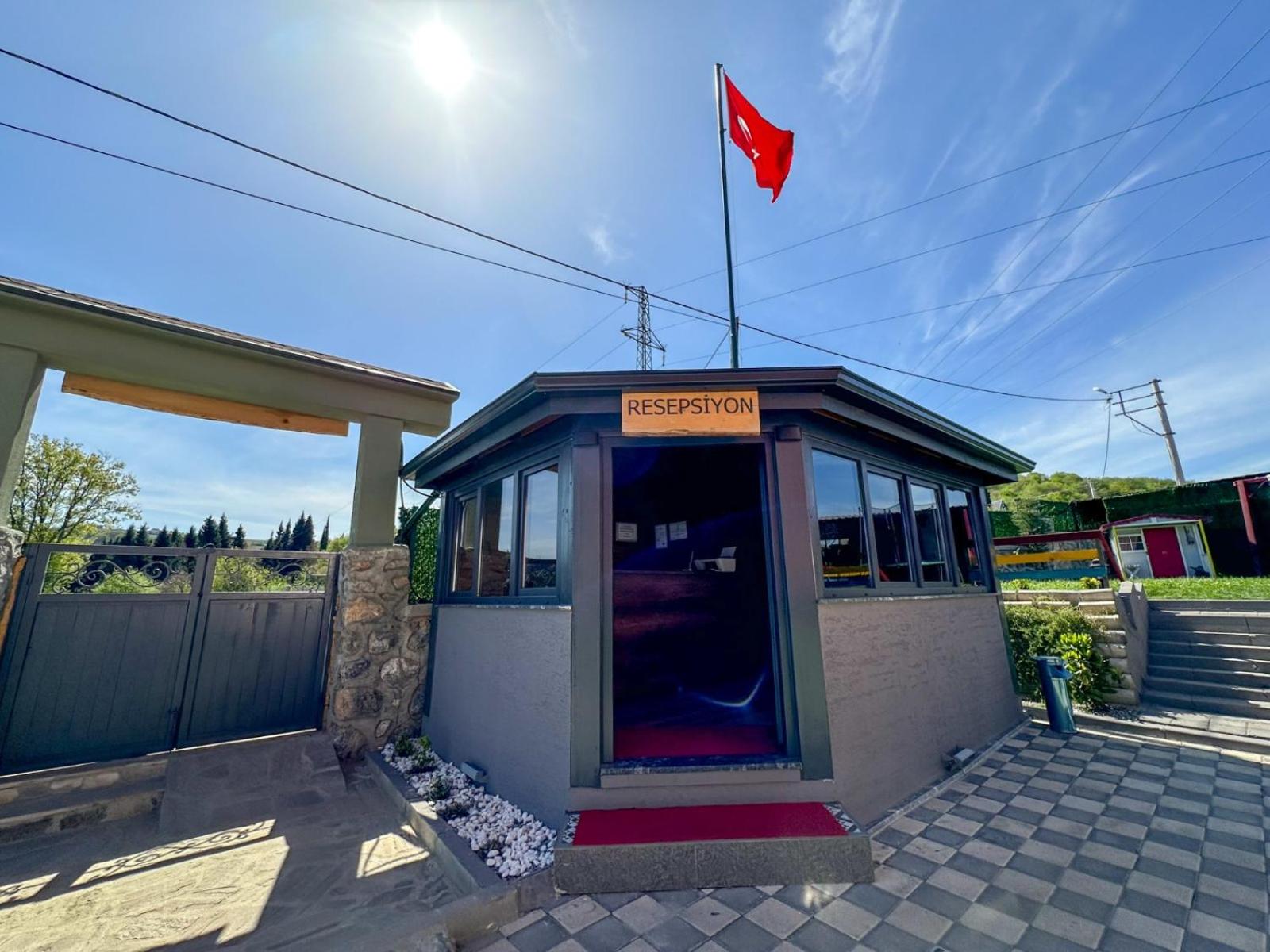 Patya BUNGALOV